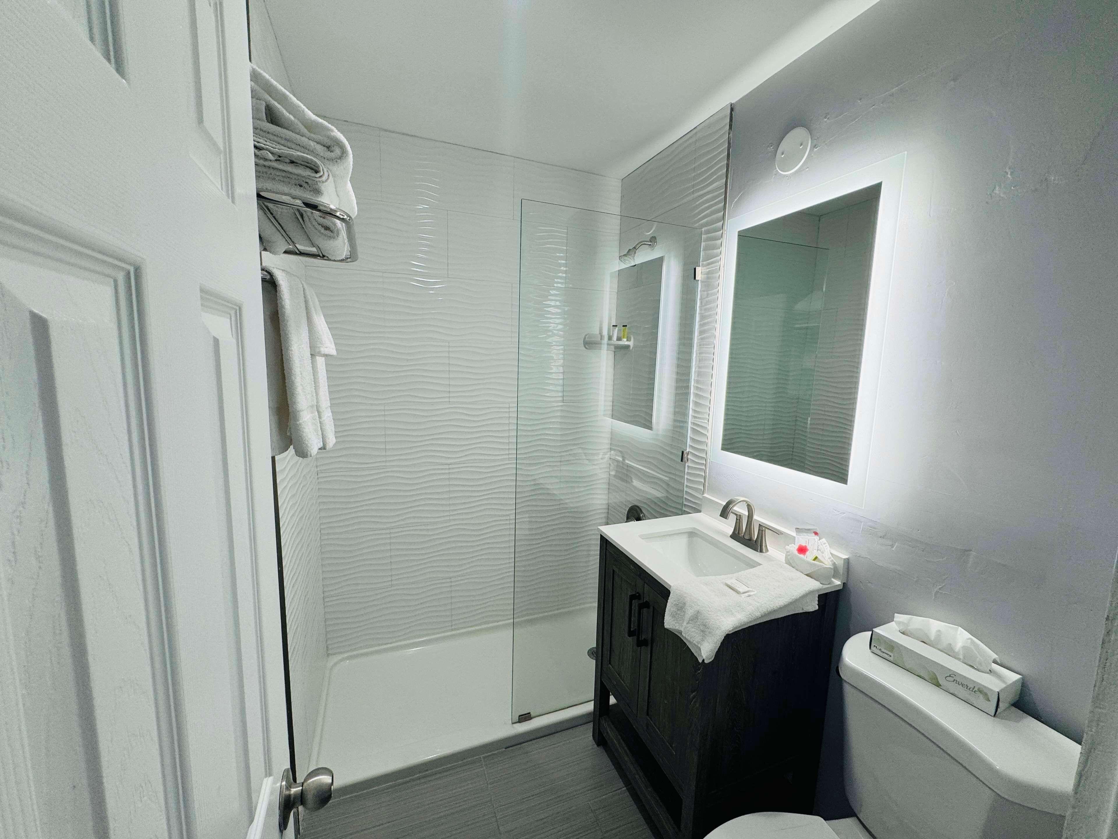 Queen Room Non-Smoking,1710083486:JPEG