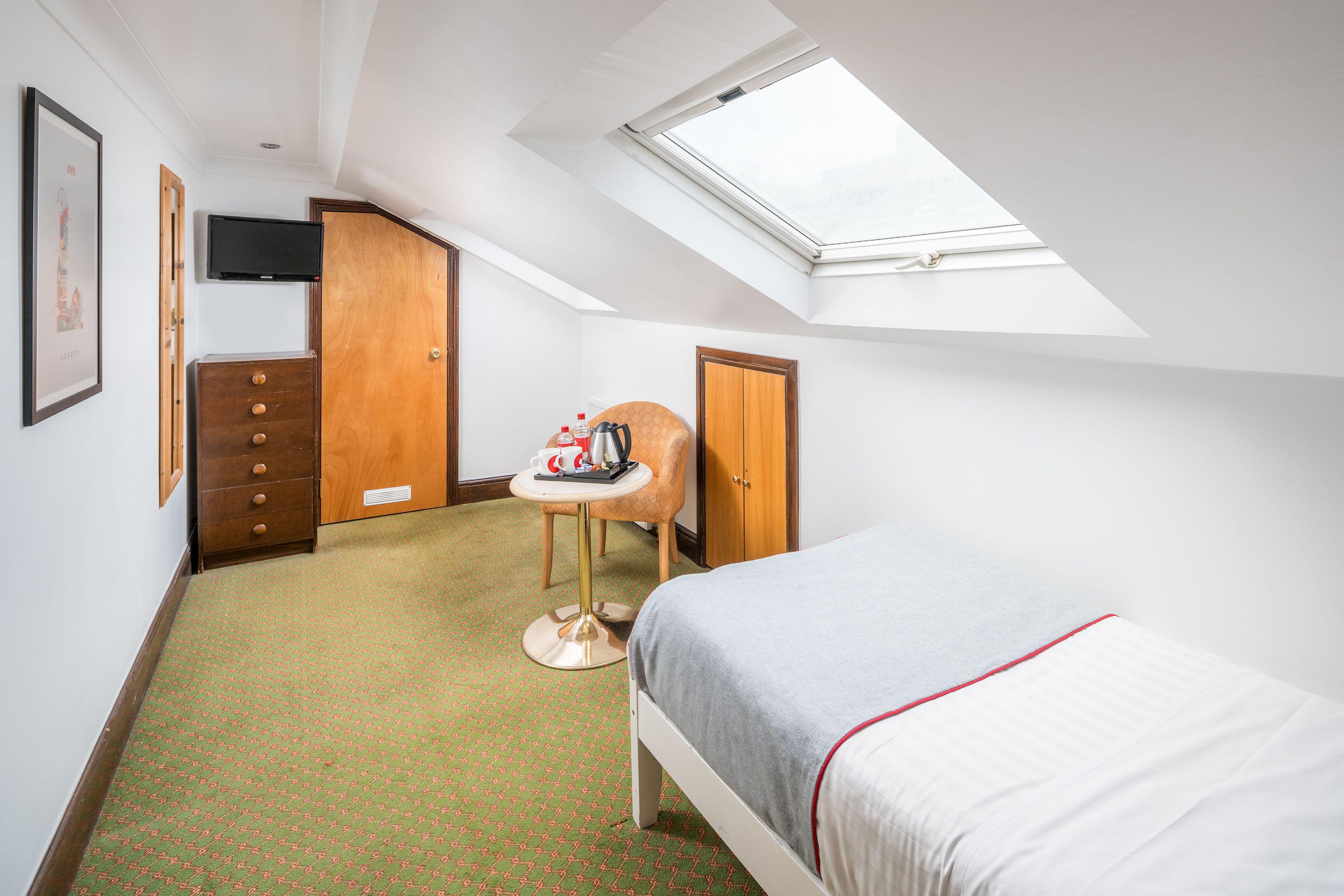 Standard Single Room,1713236229:JPEG