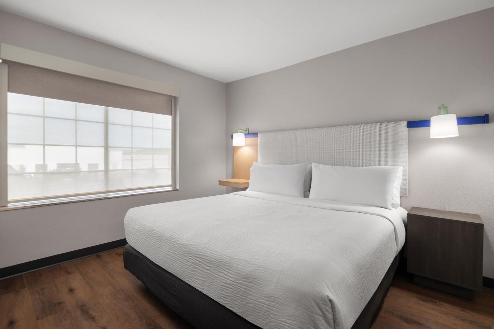 One-Bedroom King Suite,1717049550:JPEG