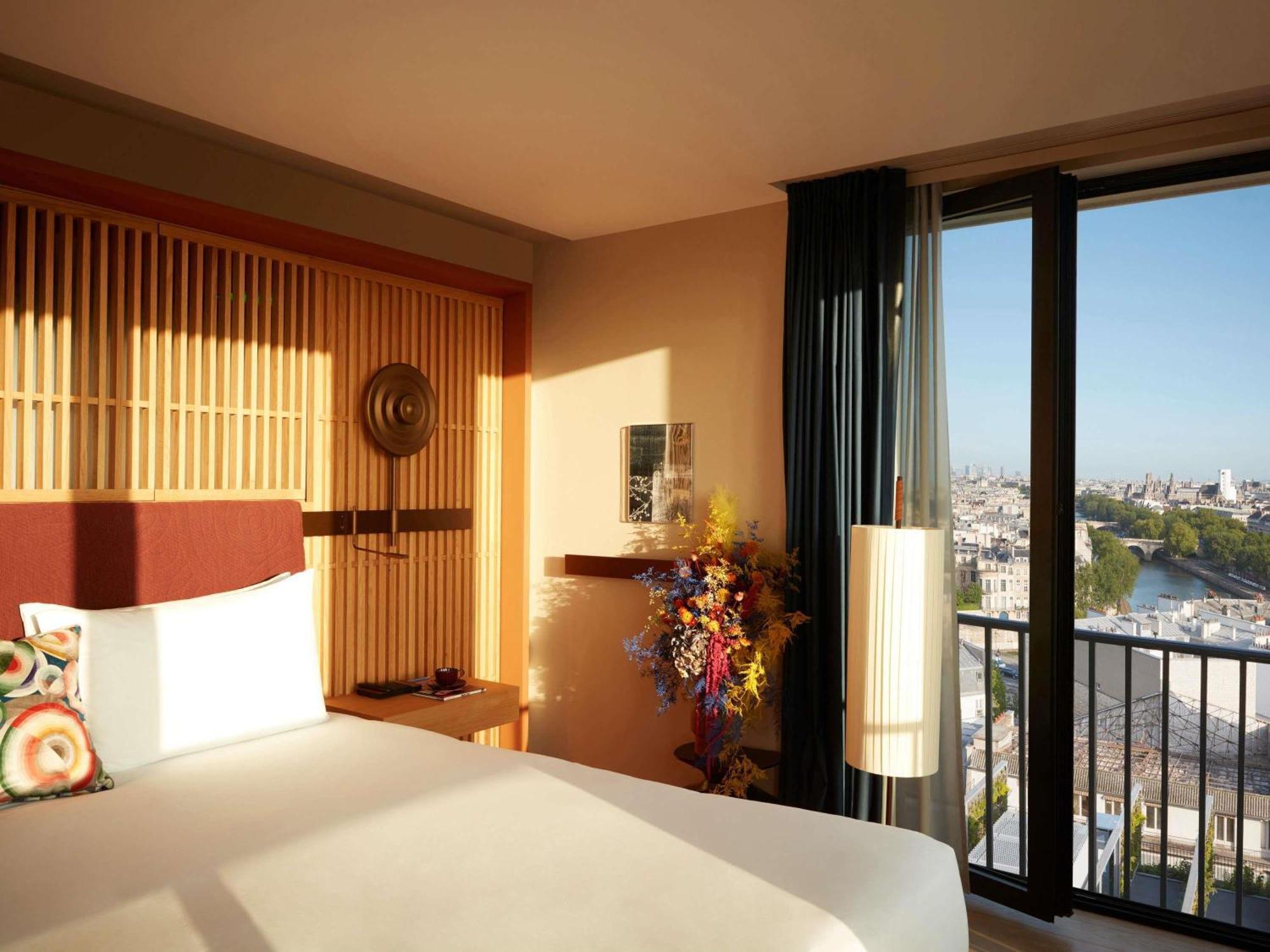 Suite Junior Studio avec Balcon - Vue sur Paris
