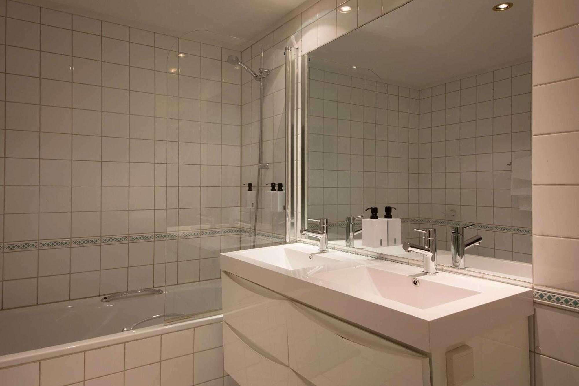 Junior Suite,1722907191:JPEG