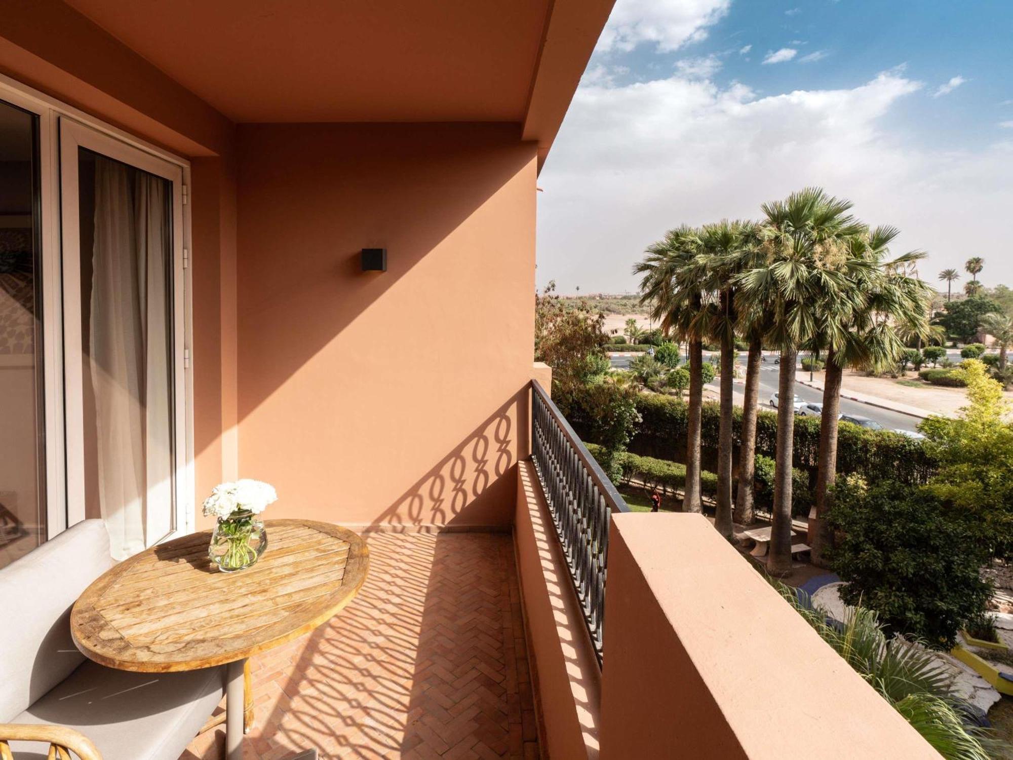 Eigentijdse Classic Kamer met Balkon