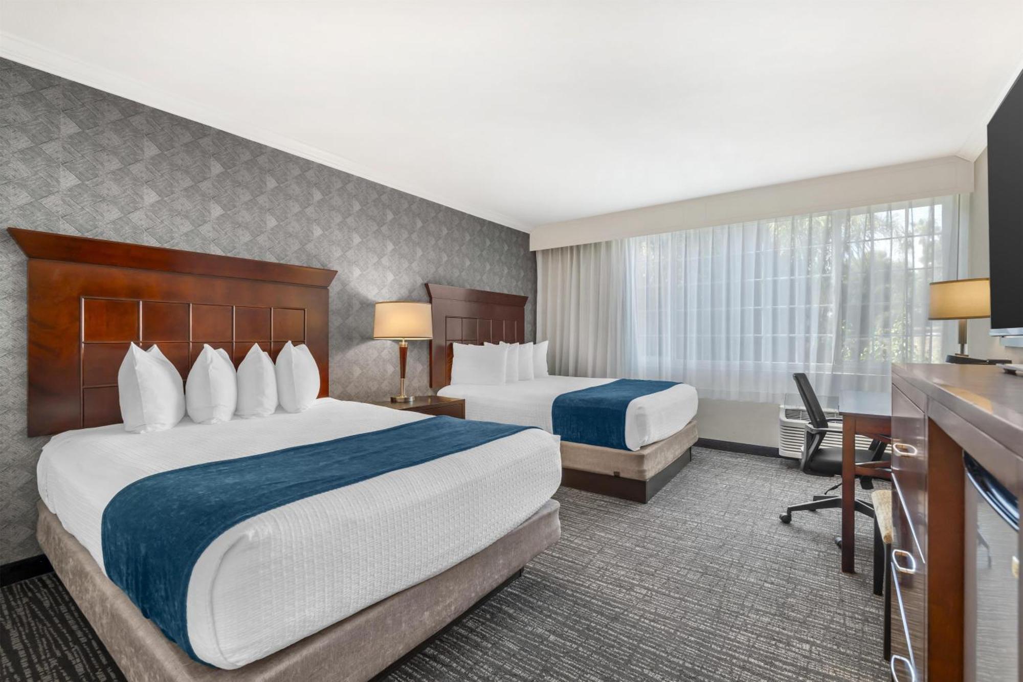 Chambre avec 2 Lits Queen-Size - Animaux Domestiques Acceptés