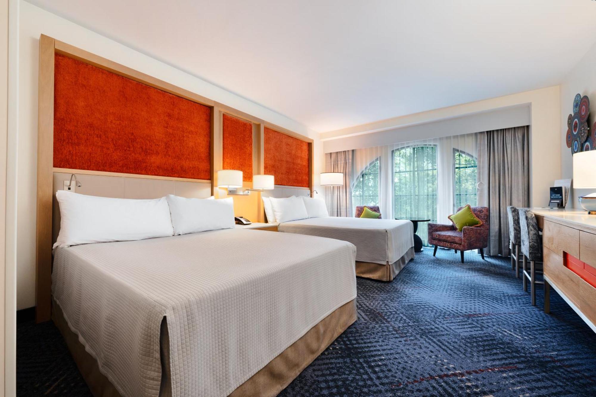 Garden View Room (Includes FREE^ Universal Express Unlimited),1731393587:JPEG
