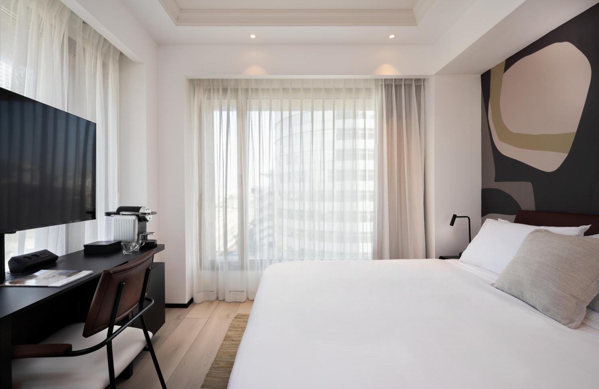 Deluxe Room,1739390520:JPEG