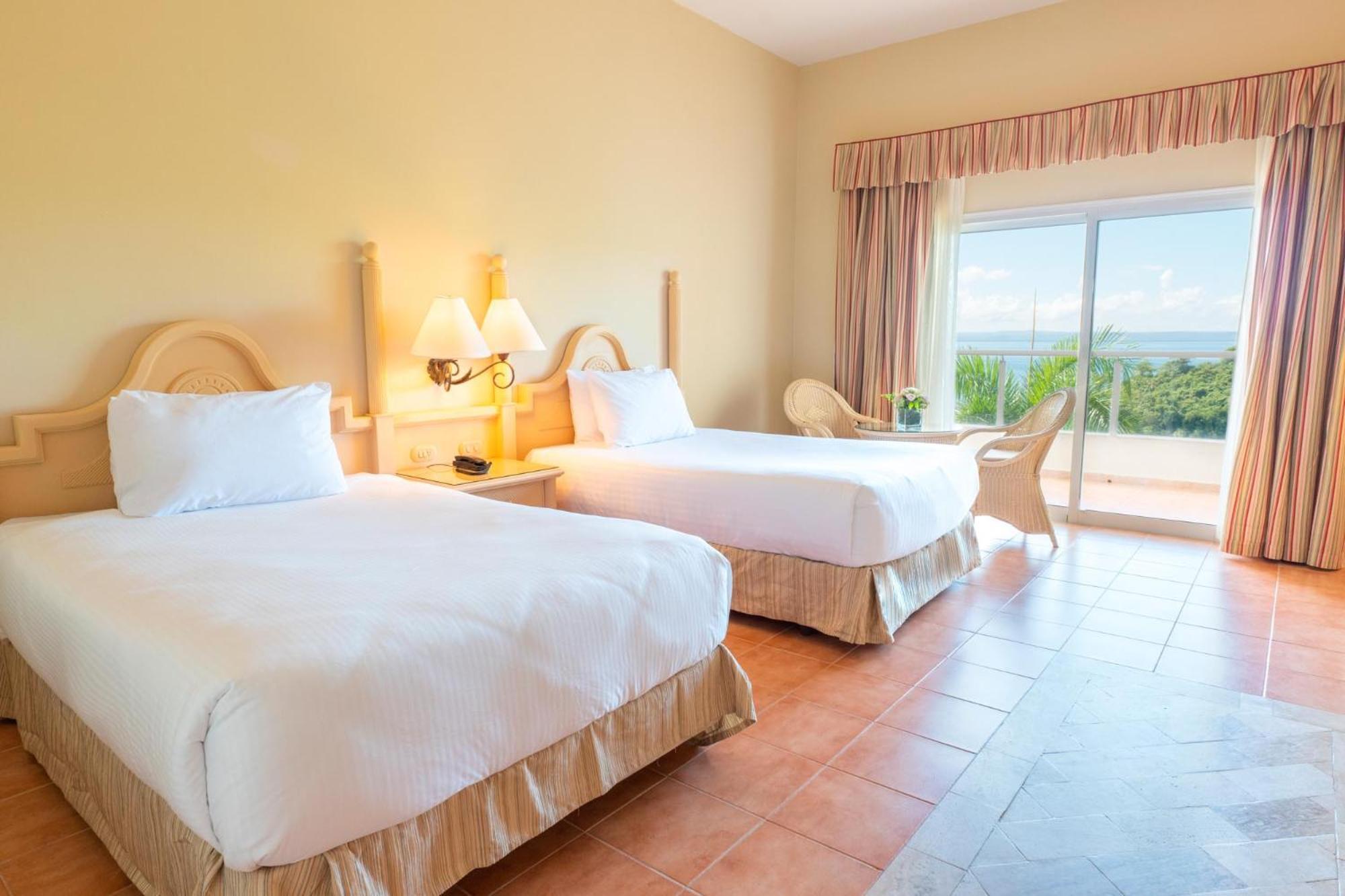 Deluxe Double Room with Sea View,1739459611:JPEG