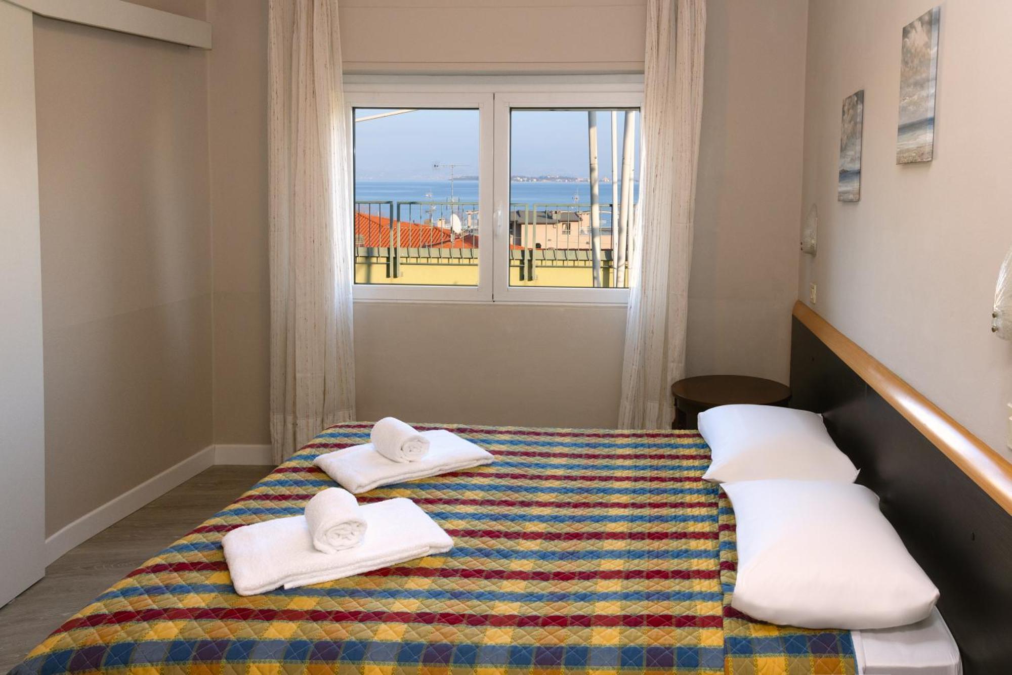 Quadruple Room Lake View