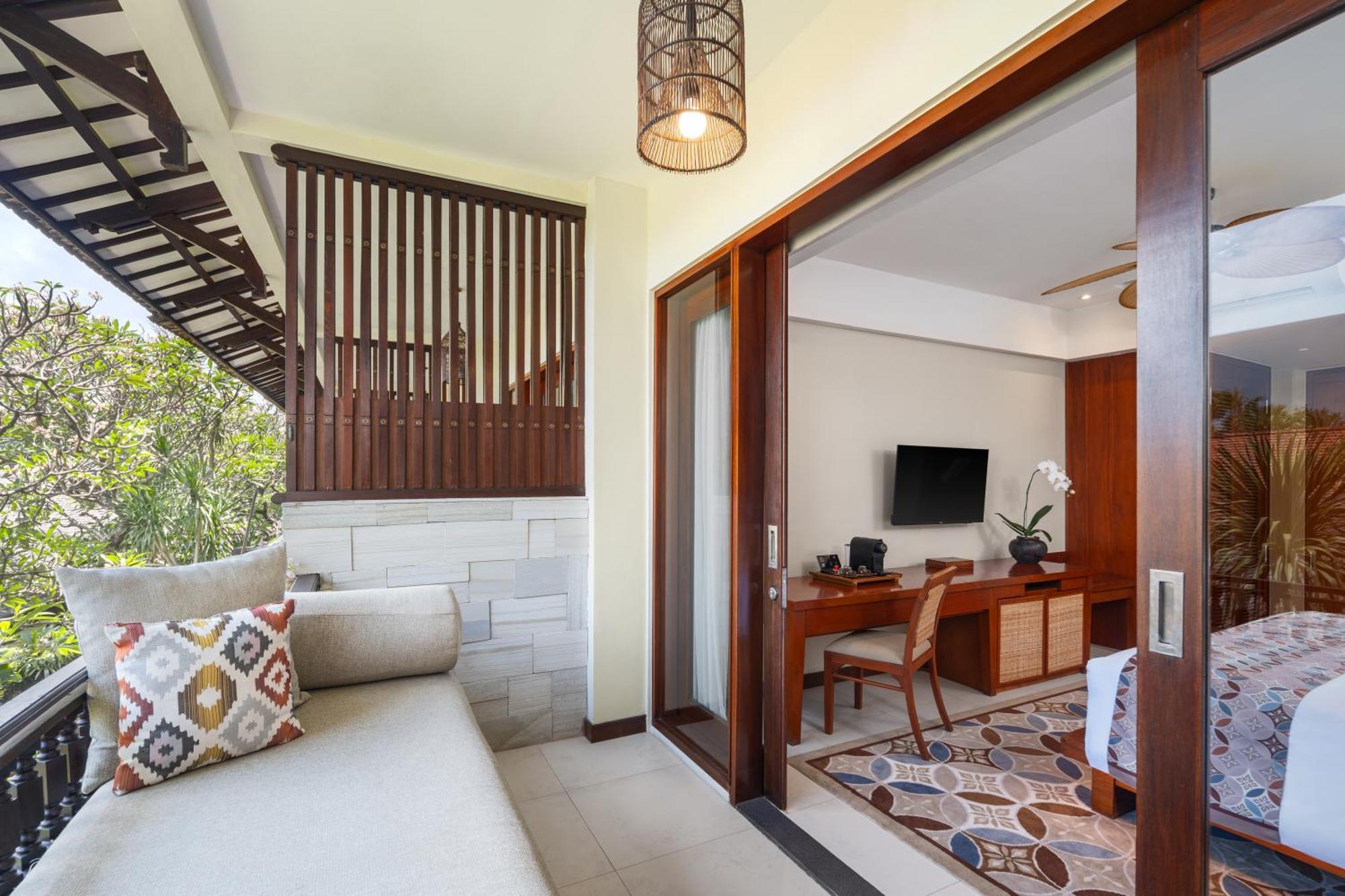 Deluxe Double or Twin Room Benefits