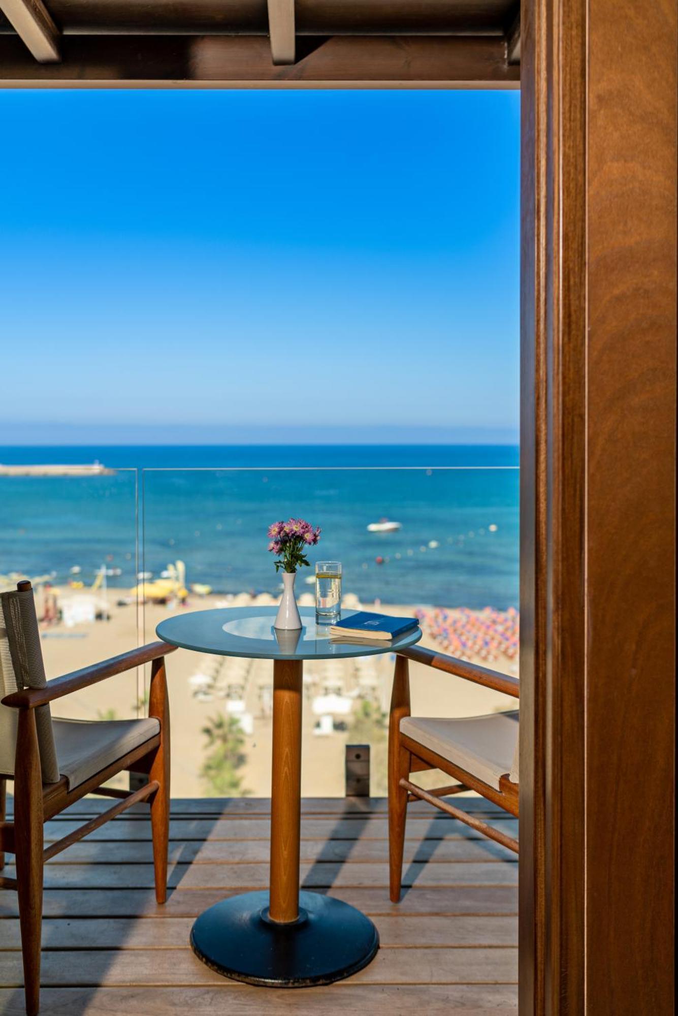 Deluxe Suite met Uitzicht op Zee
