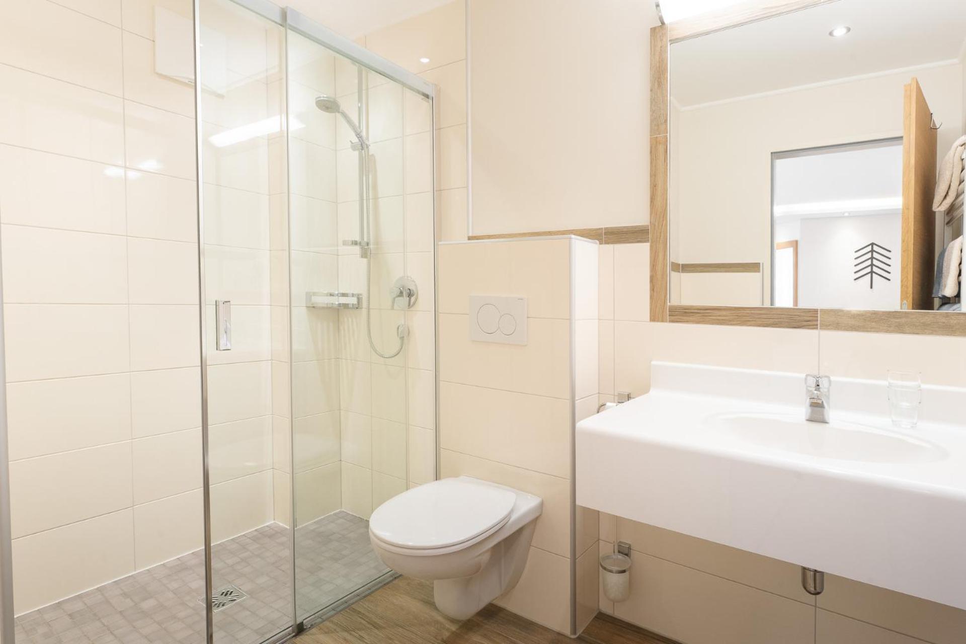 Family Room,1742738407:JPEG