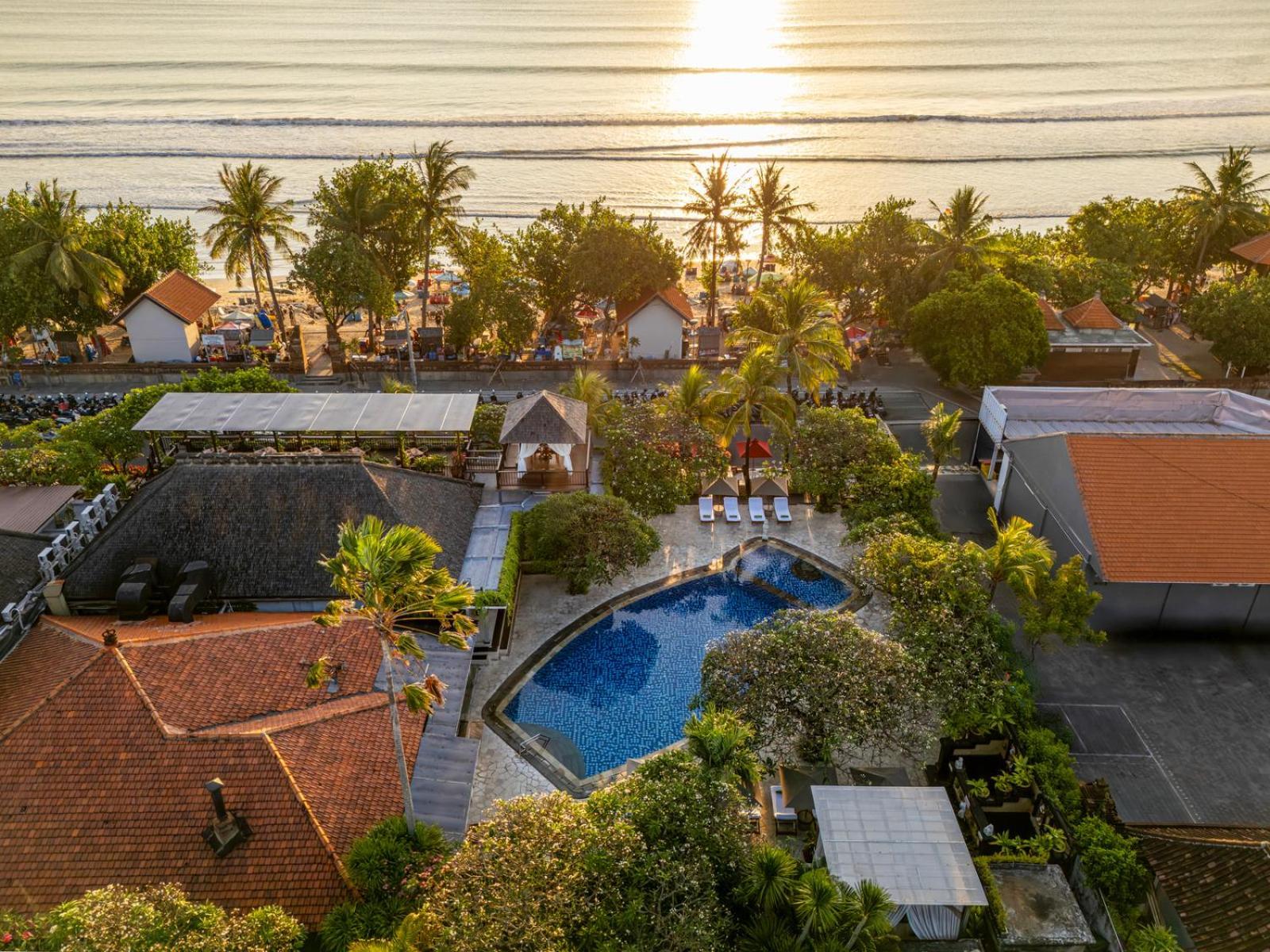Deluxe Double or Twin Room Benefits