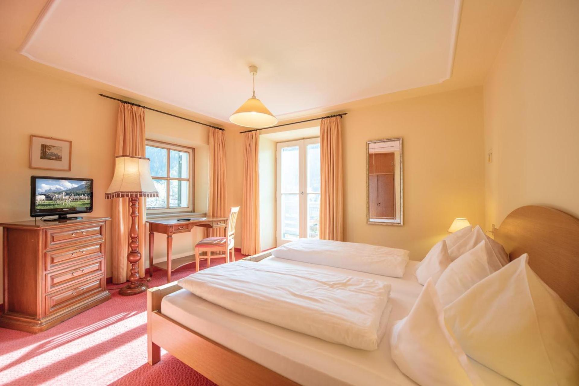 Double or Twin Room,1746890820:JPEG