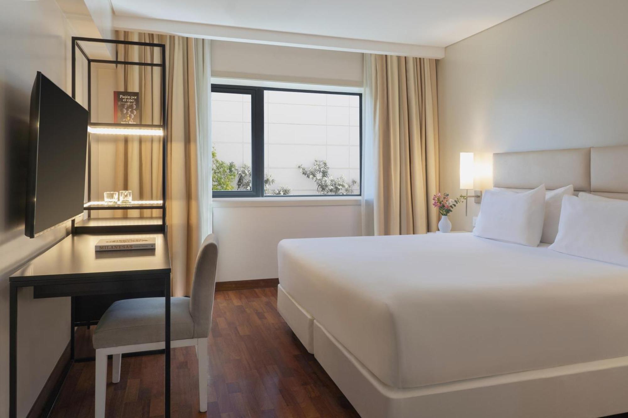 Quarto Standard com Cama de Casal ou 2 de Solteiro