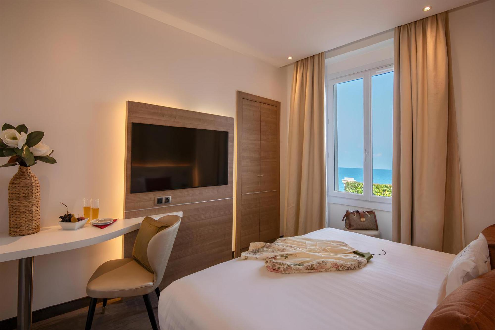 Comfort King Room Sea View Non-Smoking
