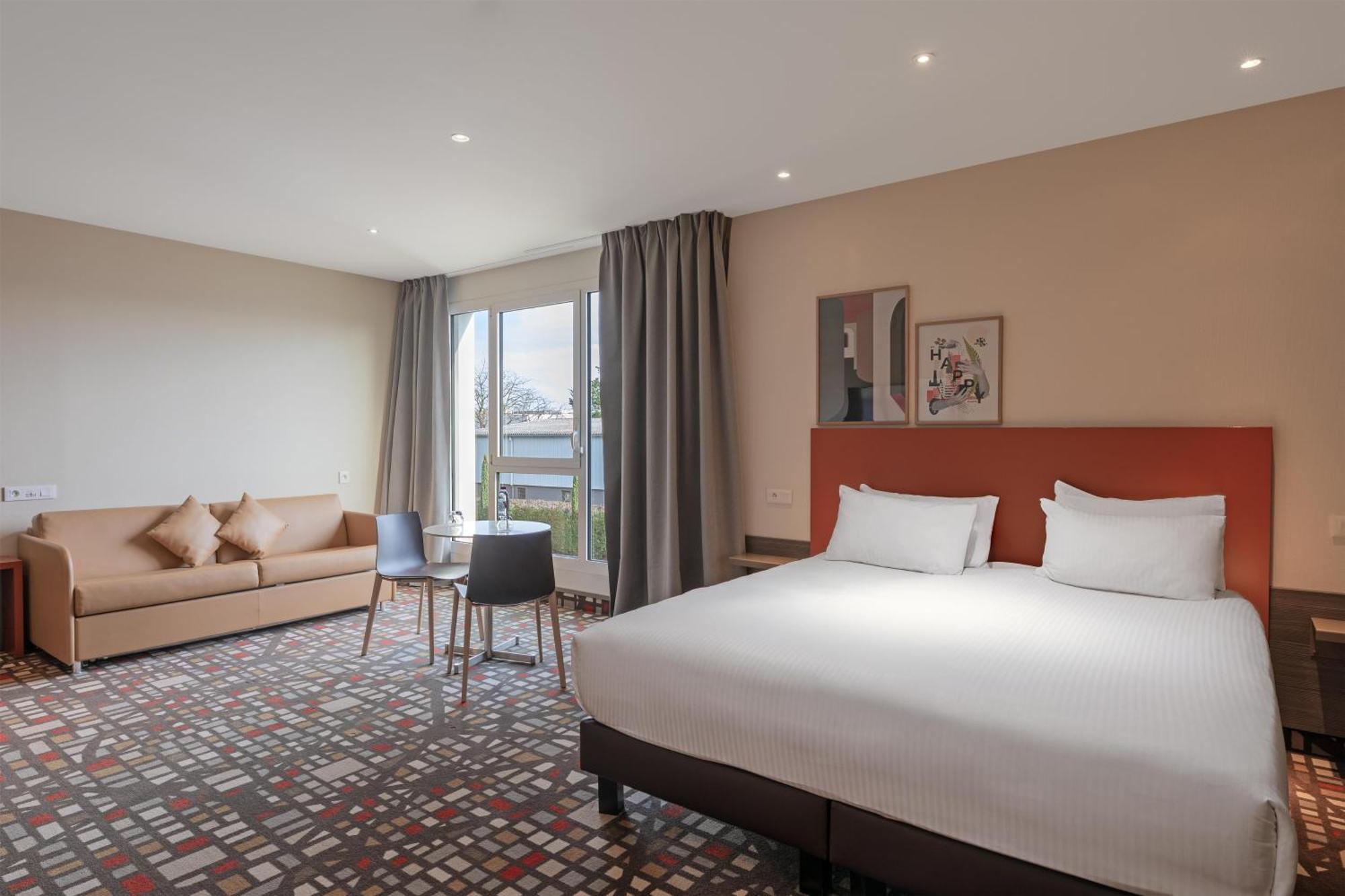 Chambre Lit King-Size avec Canapé-Lit
