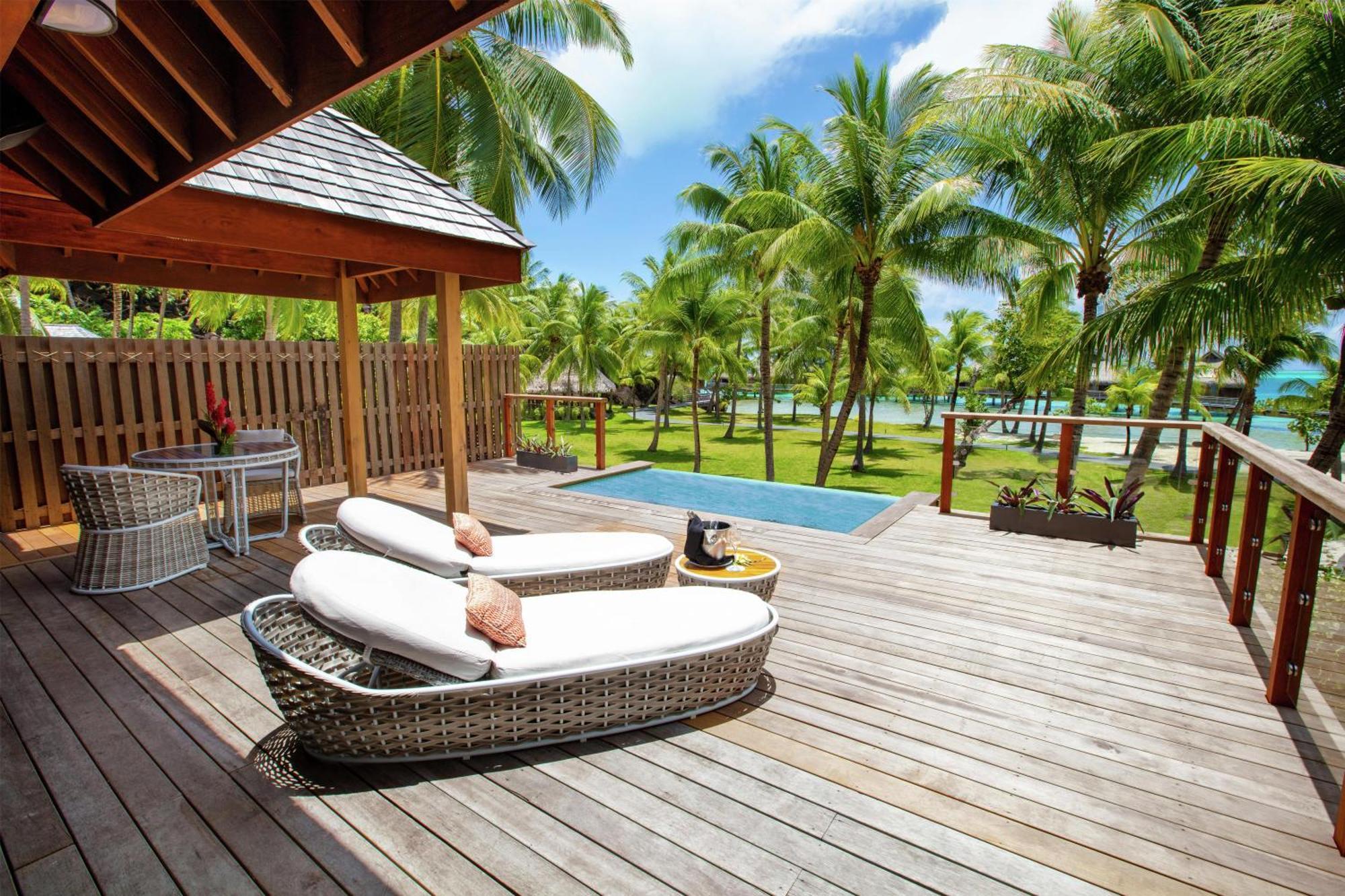 Villa avec Piscine - Vue sur Plage Tropicale