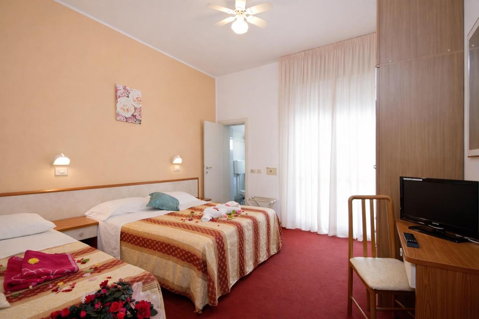 Triple Room,1758573279:JPEG