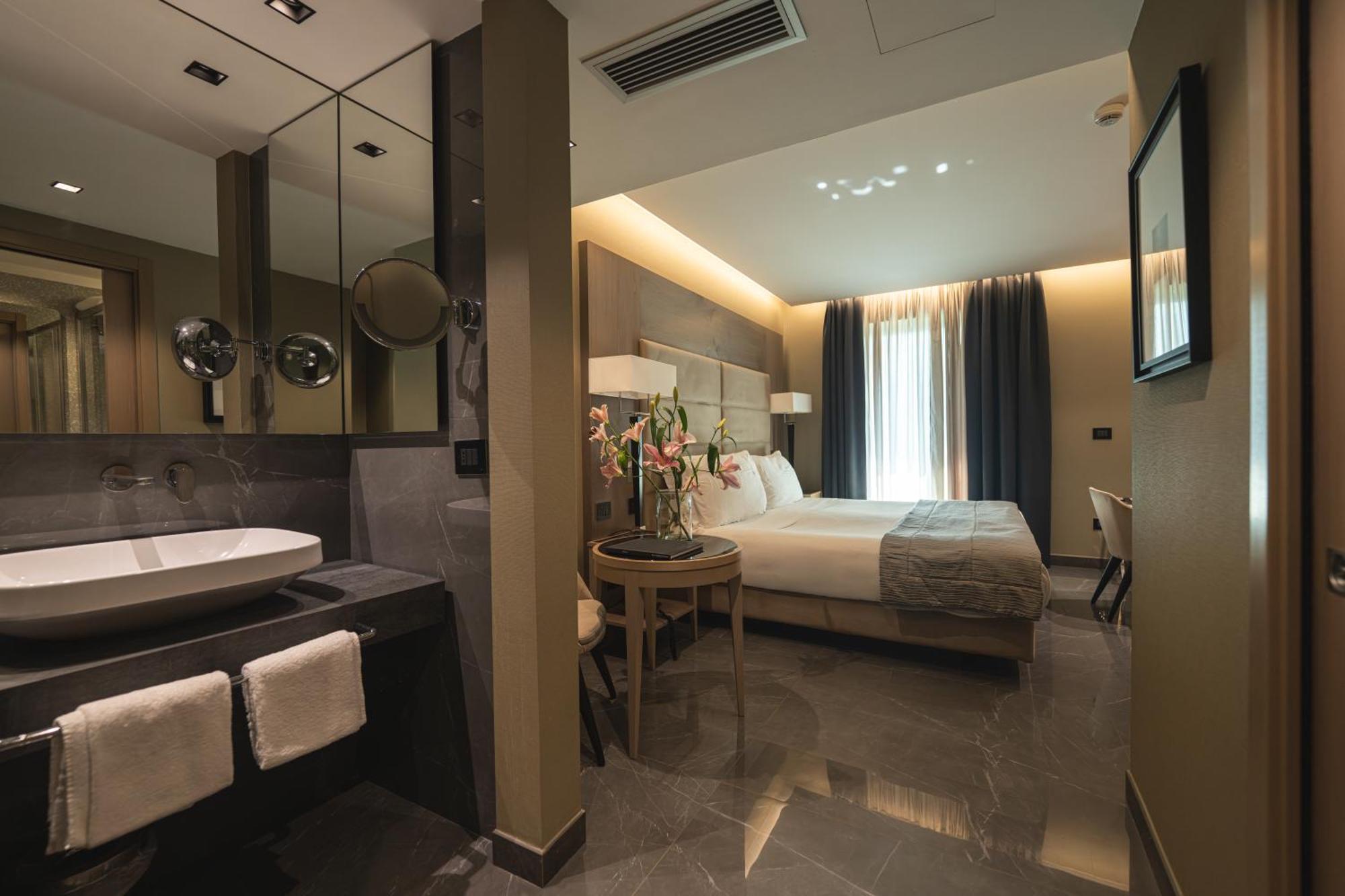 Deluxe Double Room Balcony