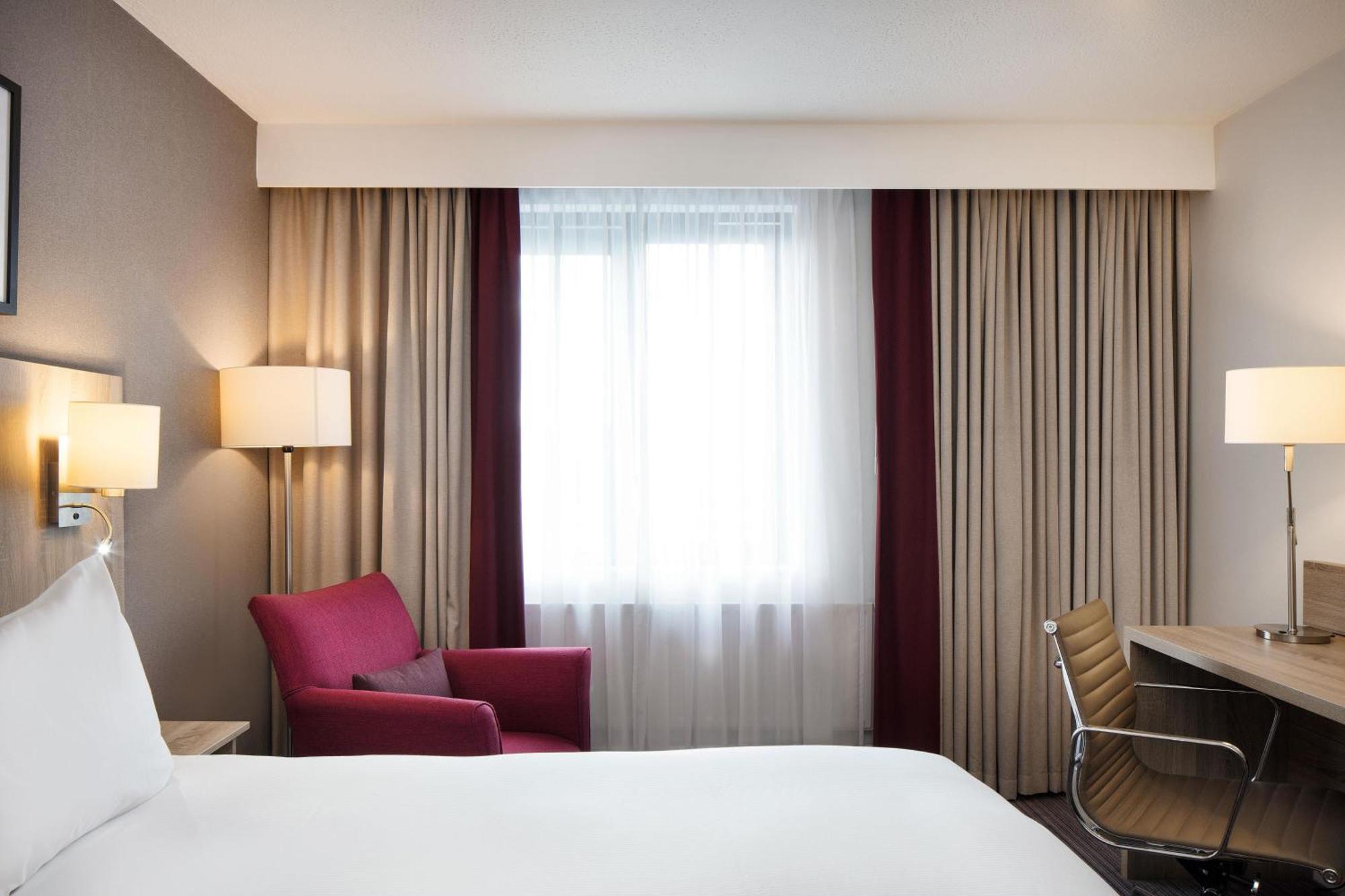 King Room,1765806335:JPEG