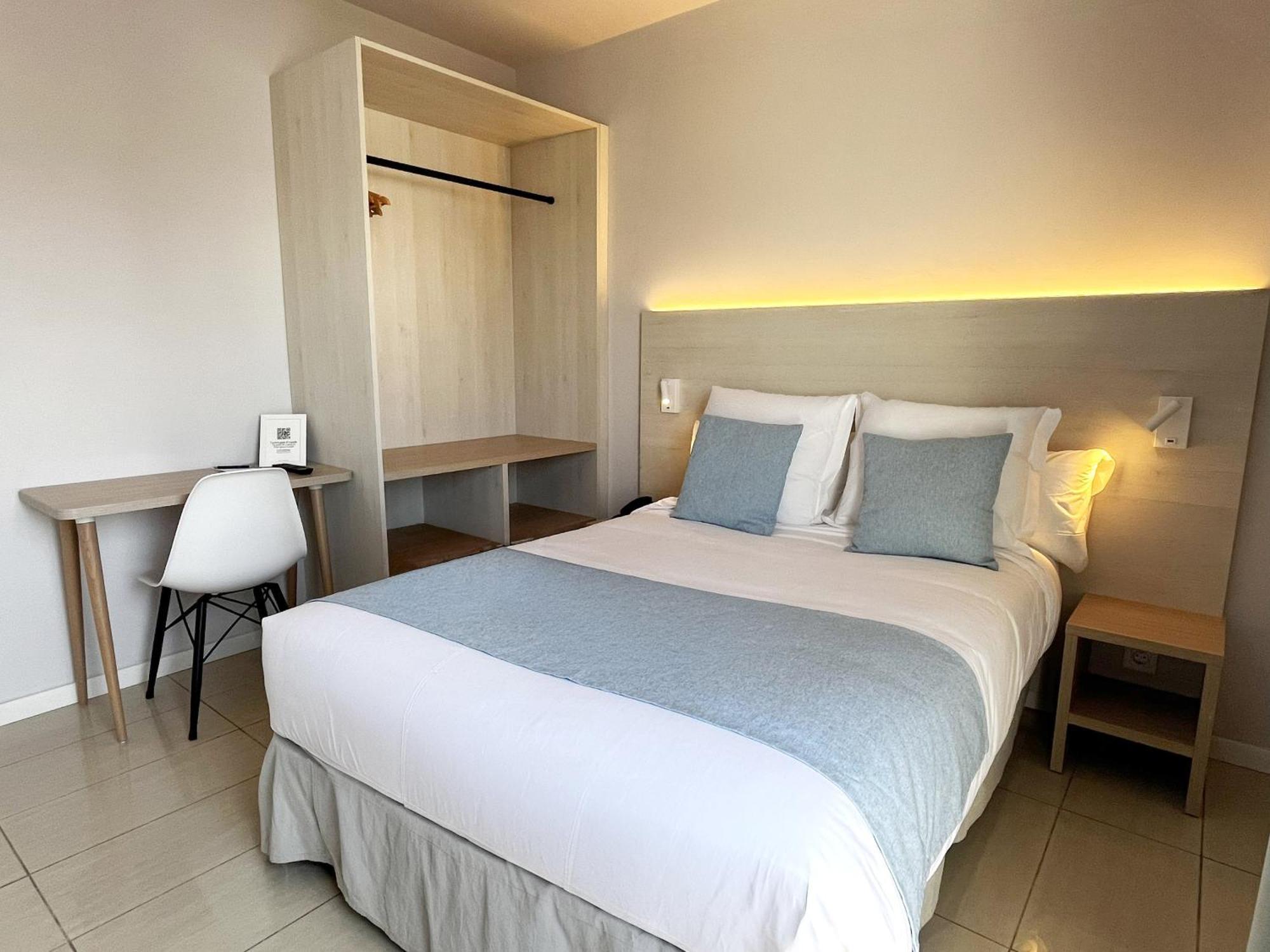 Lateral Double Room Balcony,1765837511:JPEG