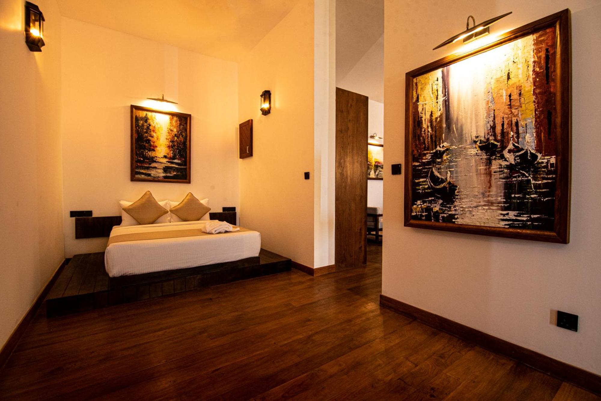 Superior King Suite - Direct Ocean View