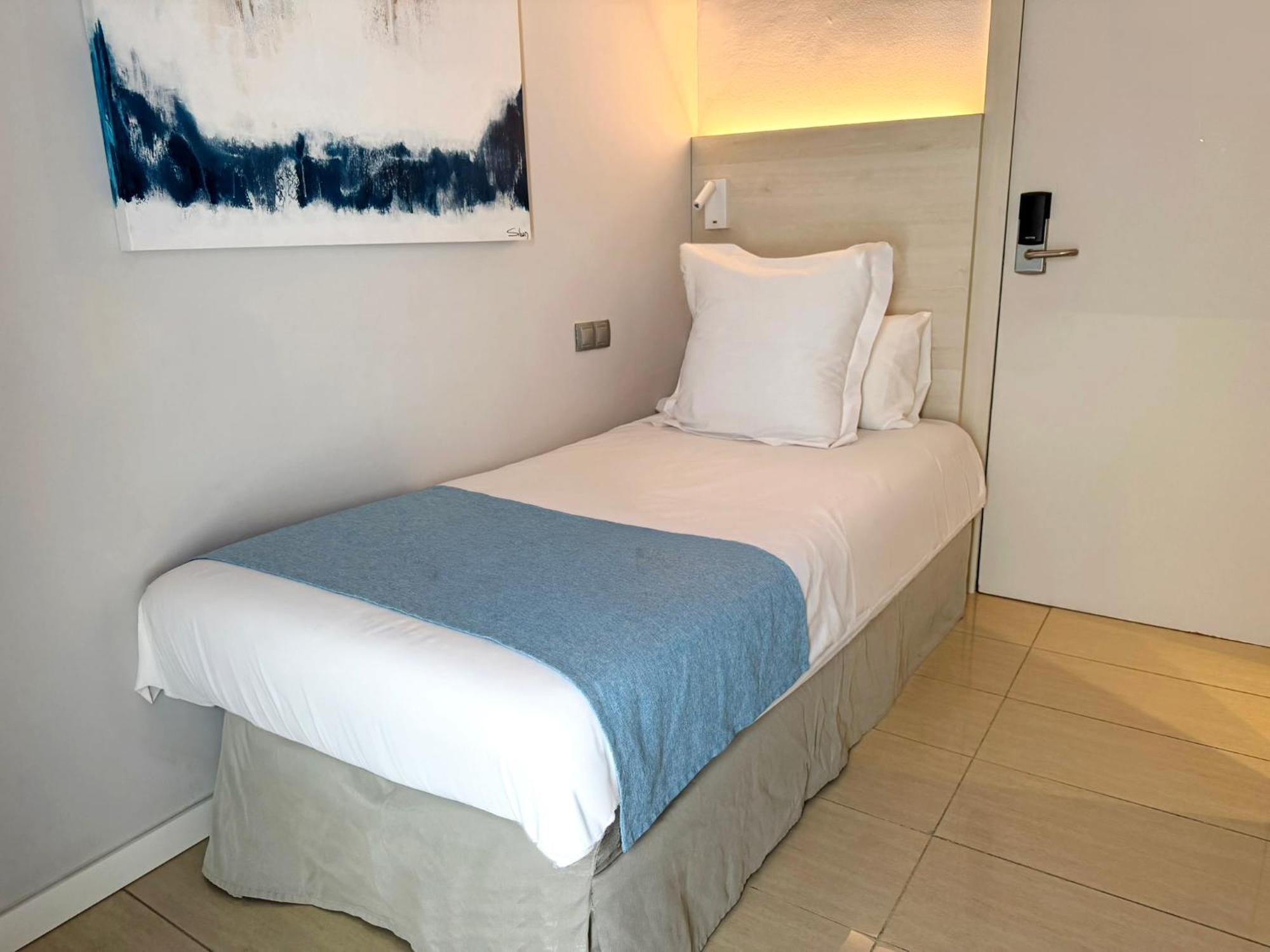 Single Room Balcony