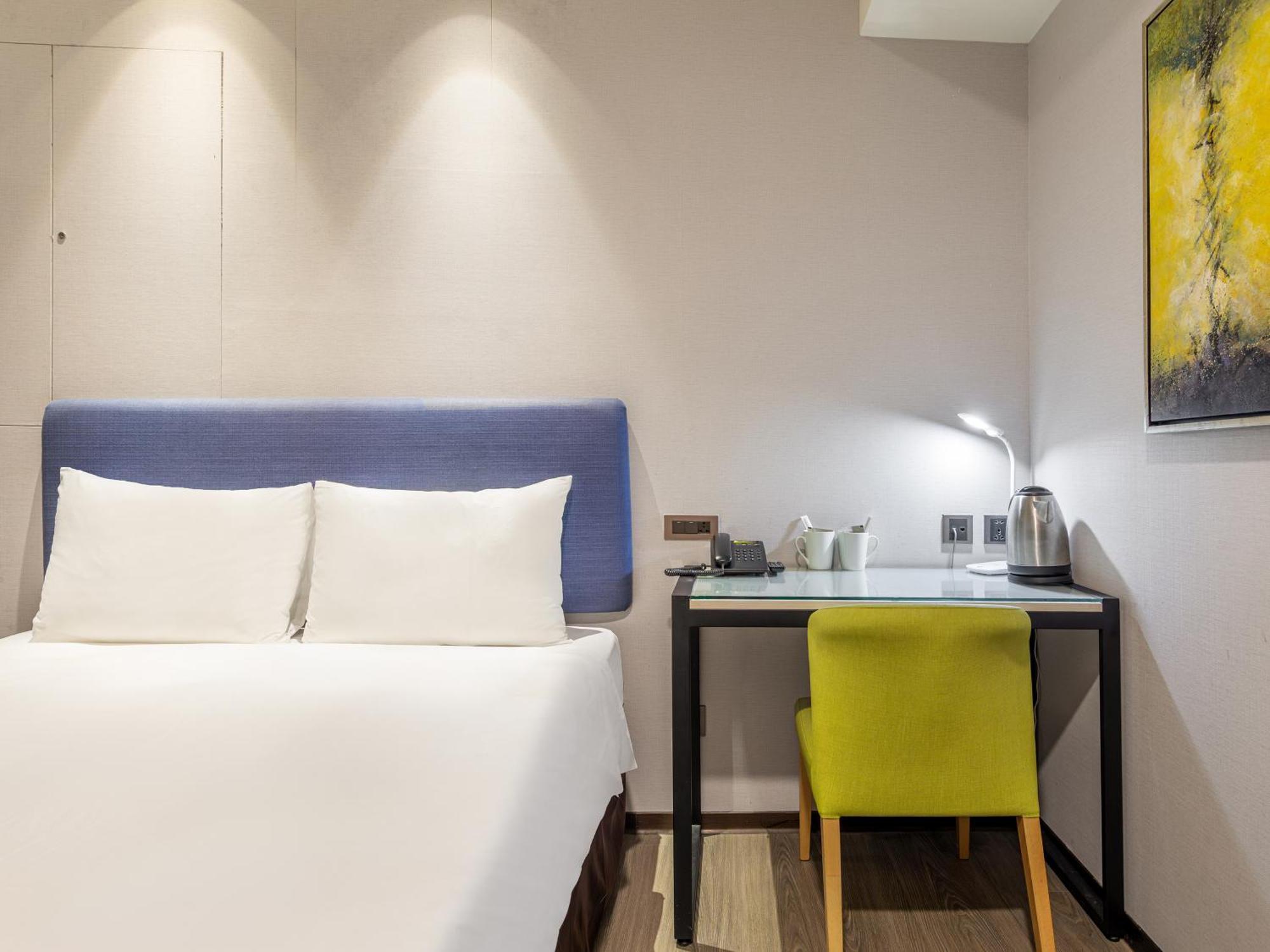 Standard Double Room No Window