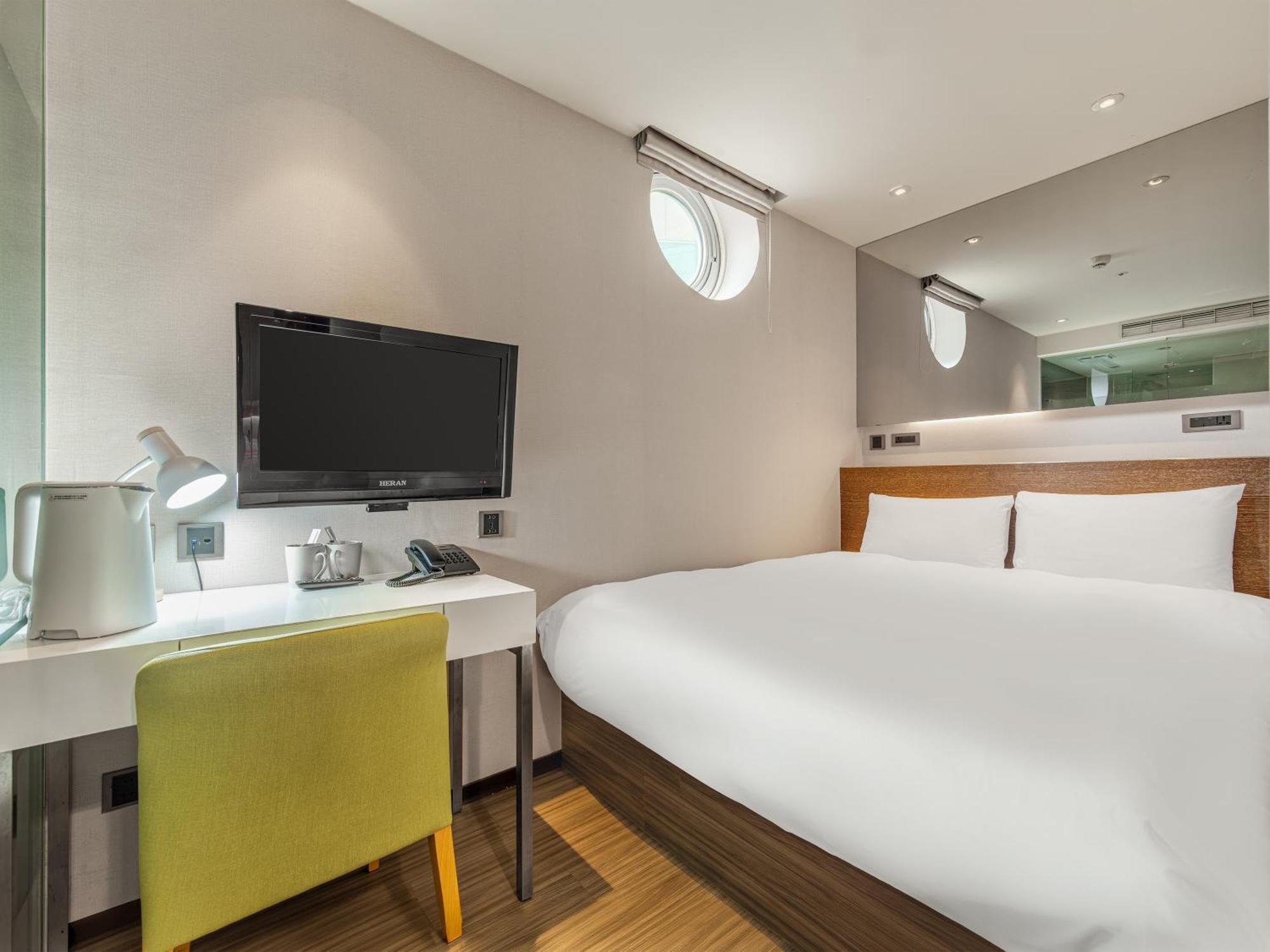 Standard Double Room No Window