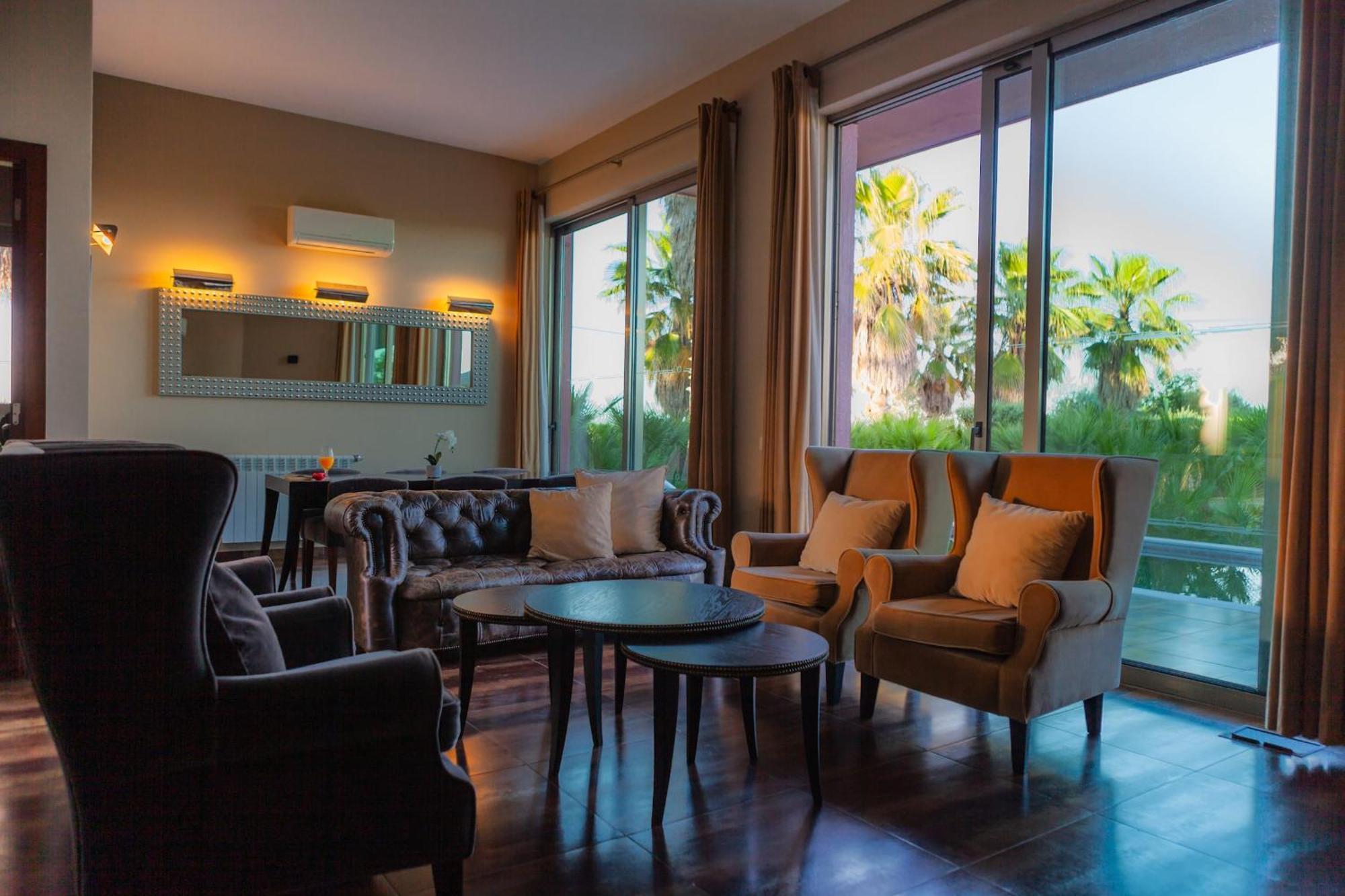 Three-Bedroom Villa Garden View