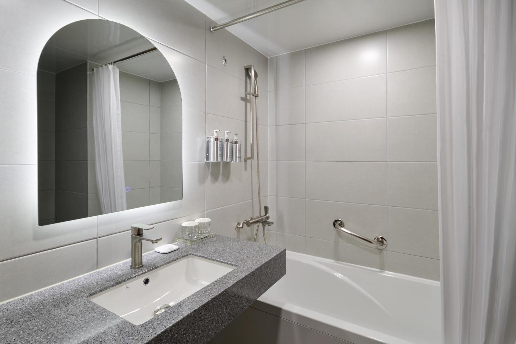 Standard King Room
