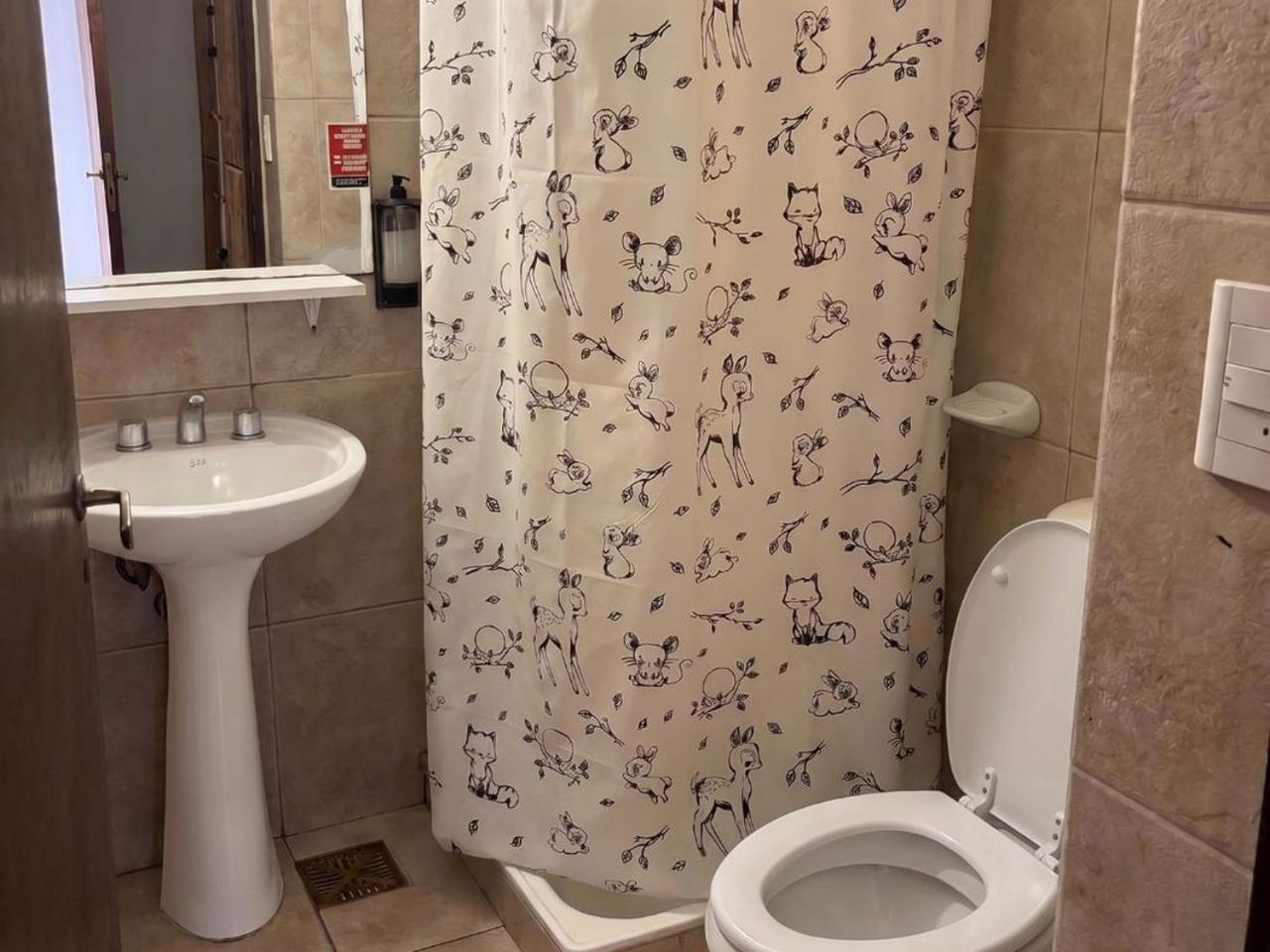 Cama em Dormitório Misto com 6 Camas