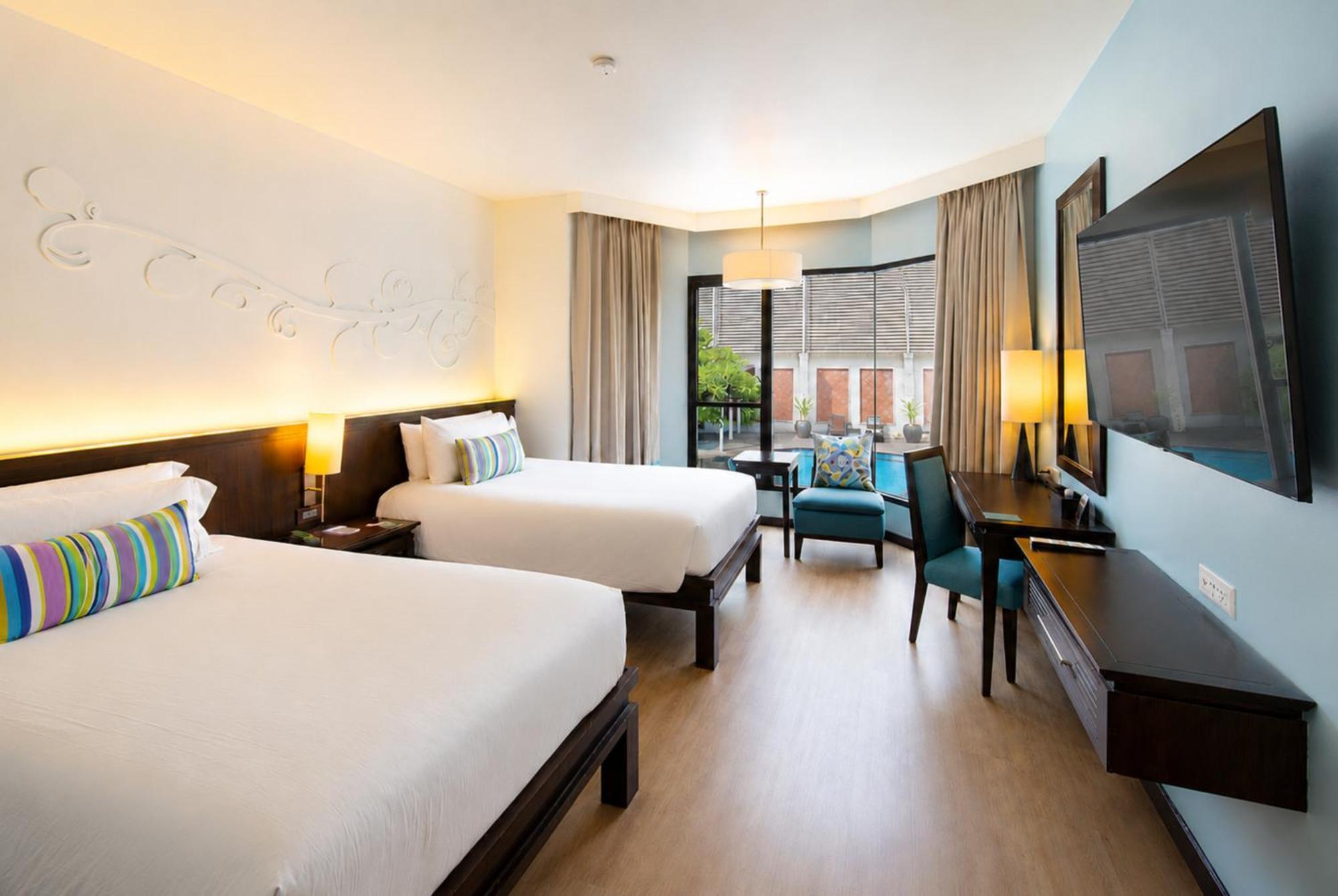 Deluxe Pool View Twin Bed