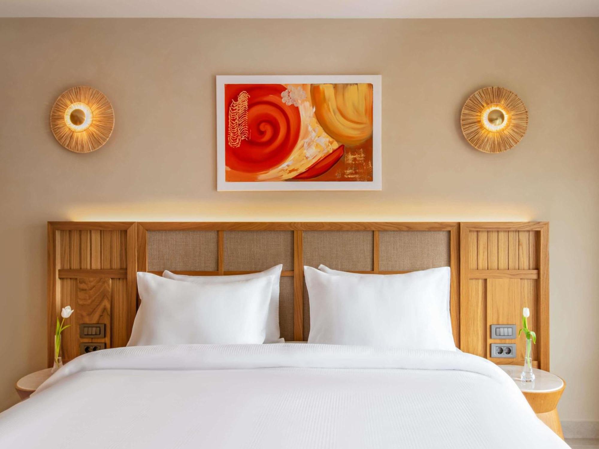Deluxe Family Suite Garden view