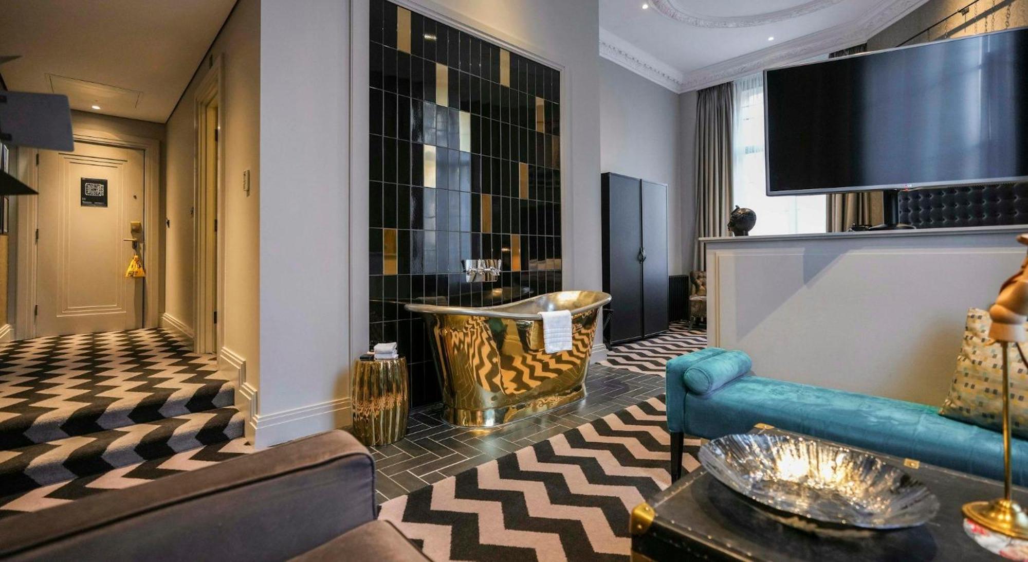 Bank Managers Suite