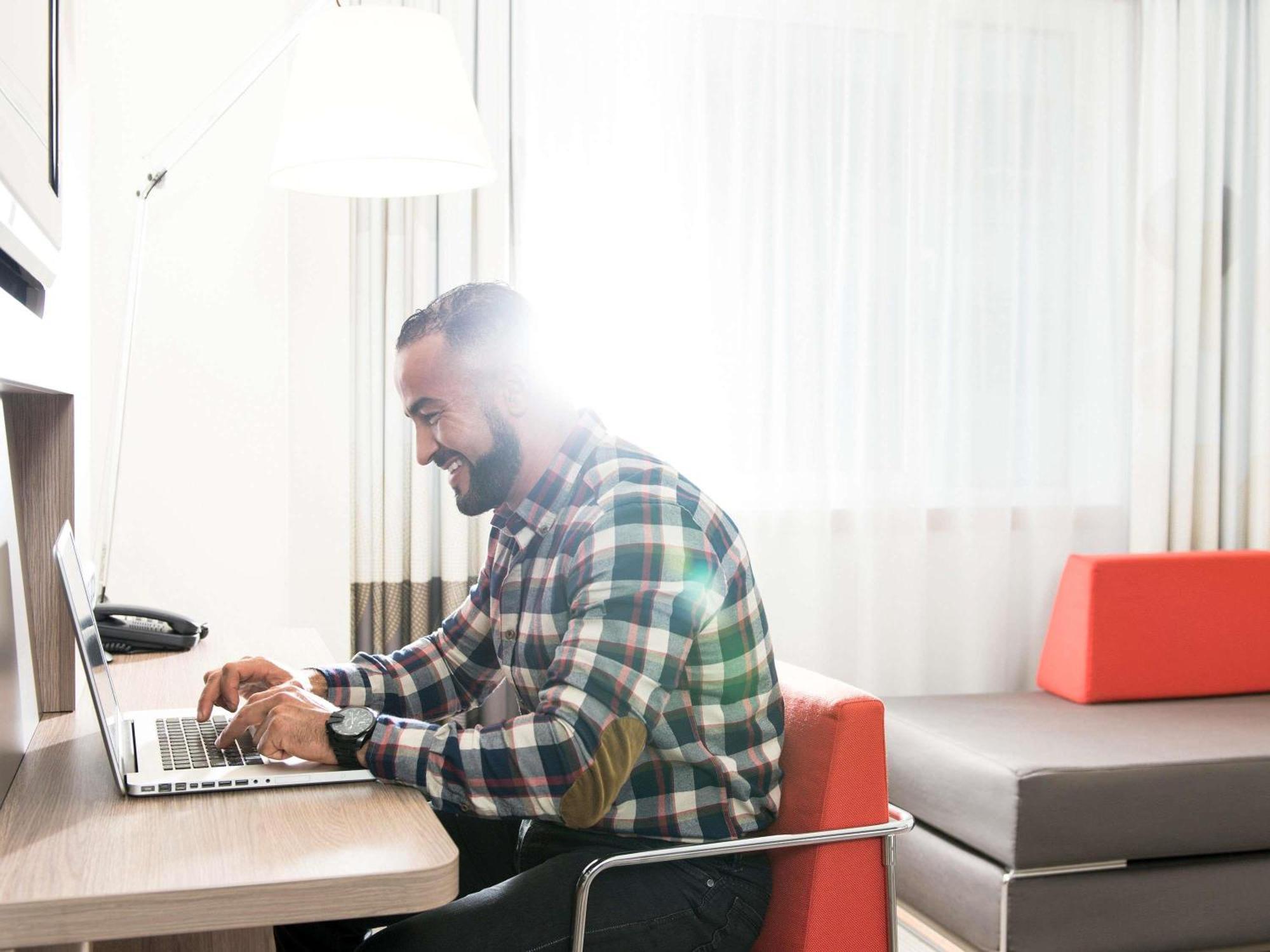 Chambre Double Standard - Accessible aux Personnes à Mobilité Réduite
