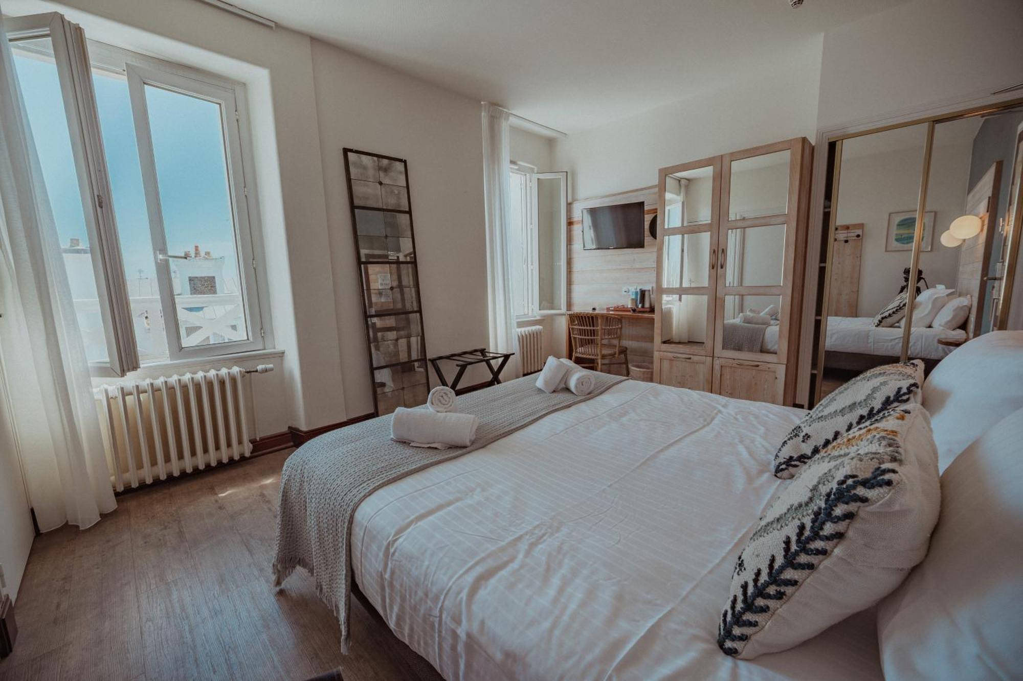 Superior Queen Room