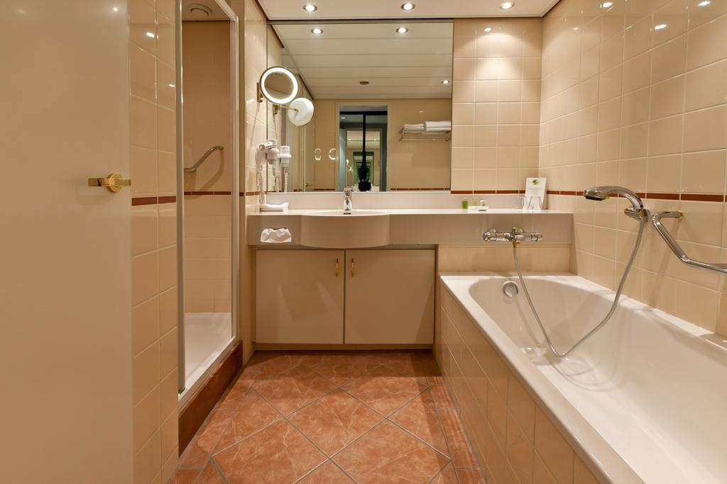 Deluxe Double or Twin Room with French Balcony,1040375092:JPEG