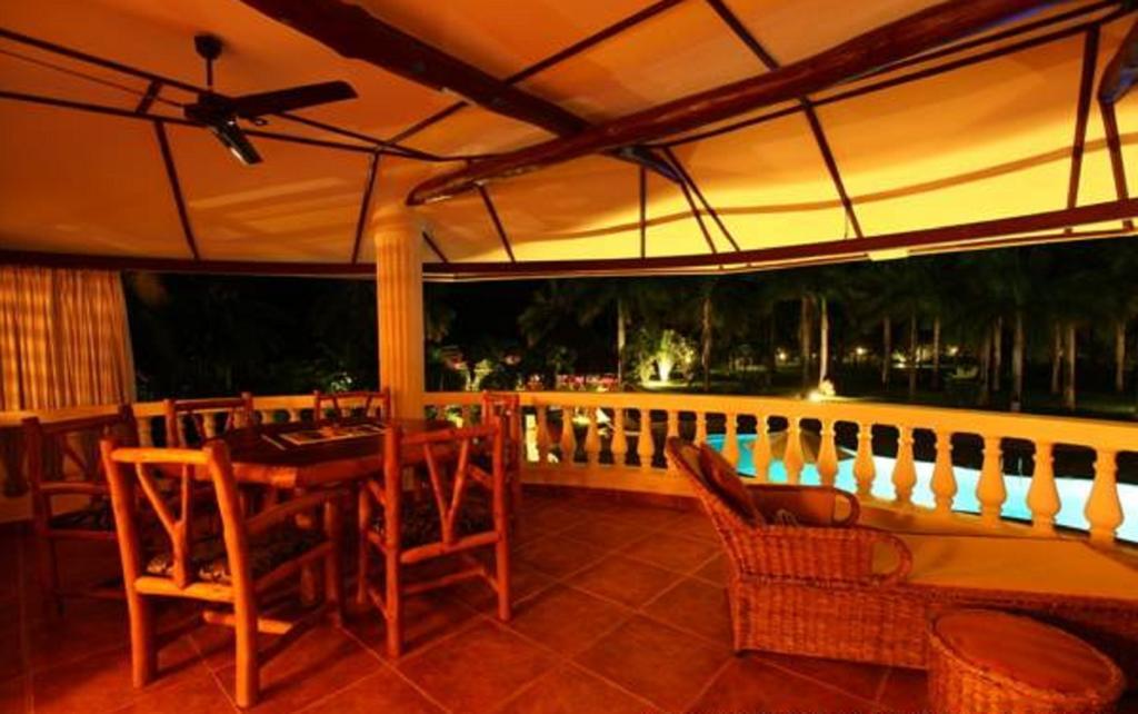 Junior Suite with Pool View