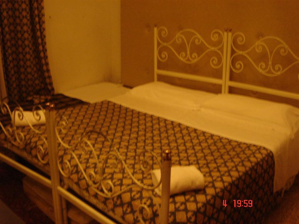 Double Room with Private Bathroom,207356602:JPEG