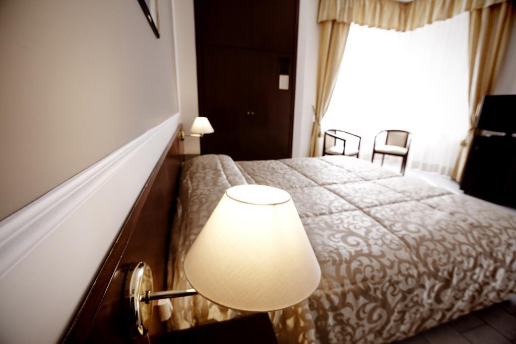 Double or Twin Room,697531617:JPEG
