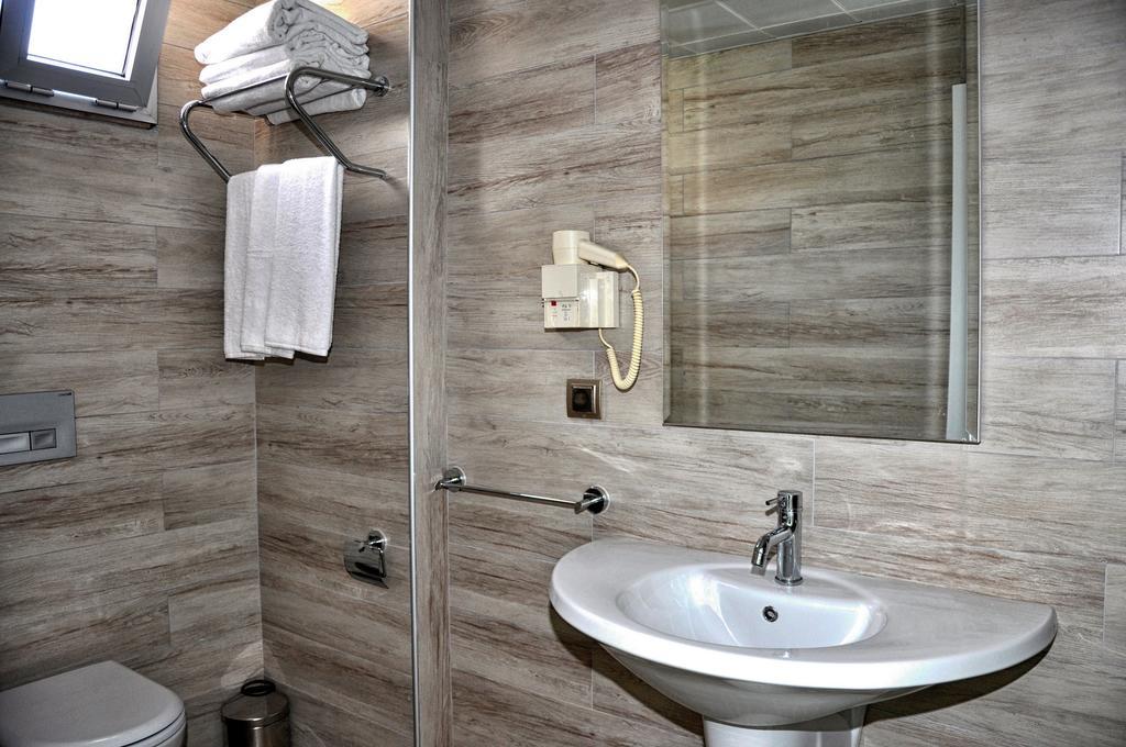Single Room,1274980648:JPEG