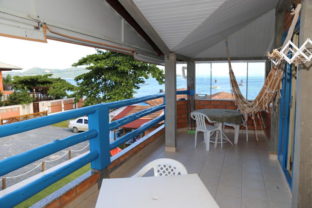 Apartamento de 1 Quarto com Vista do Mar