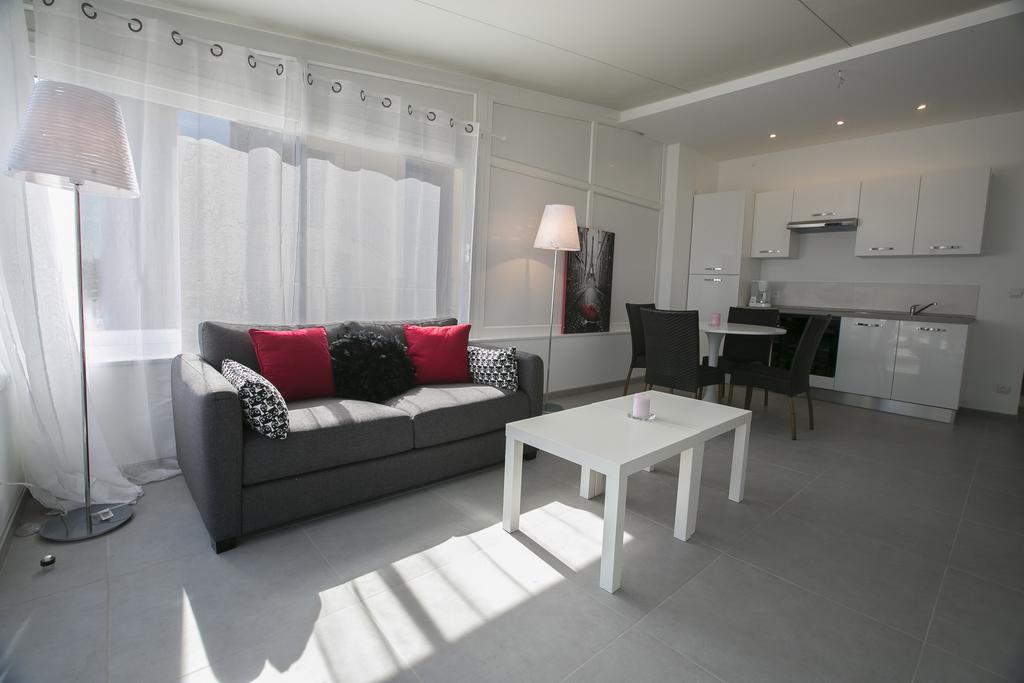 Design Apartment With Terrace and Seaside,414808659:JPEG