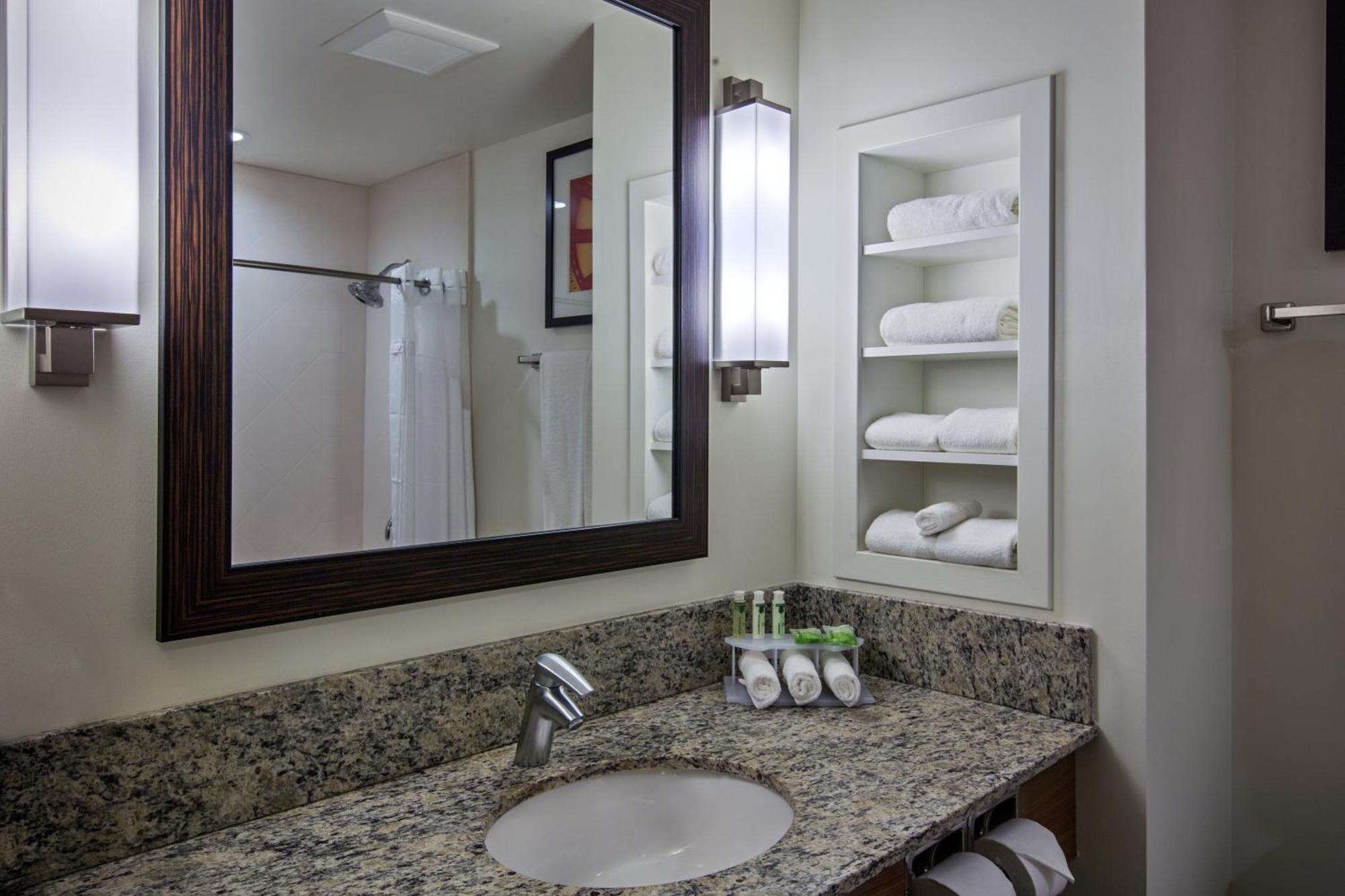 Standard Room,1281699358:JPEG