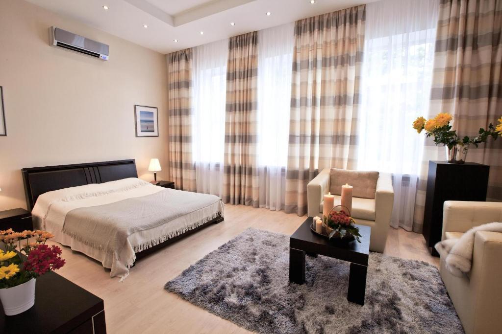 King Room with Balcony,692109228:JPEG