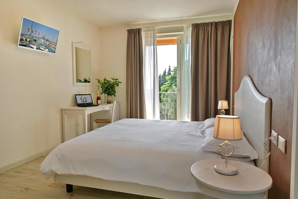 Doppelzimmer mit Seeblick