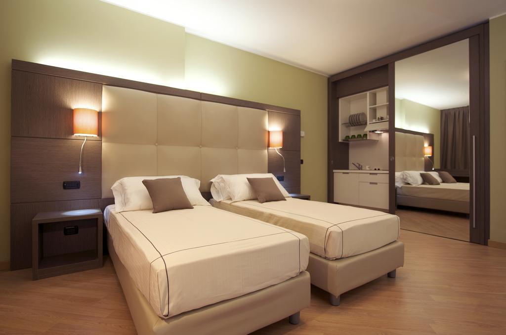 Double or Twin Room,1006578820:JPEG