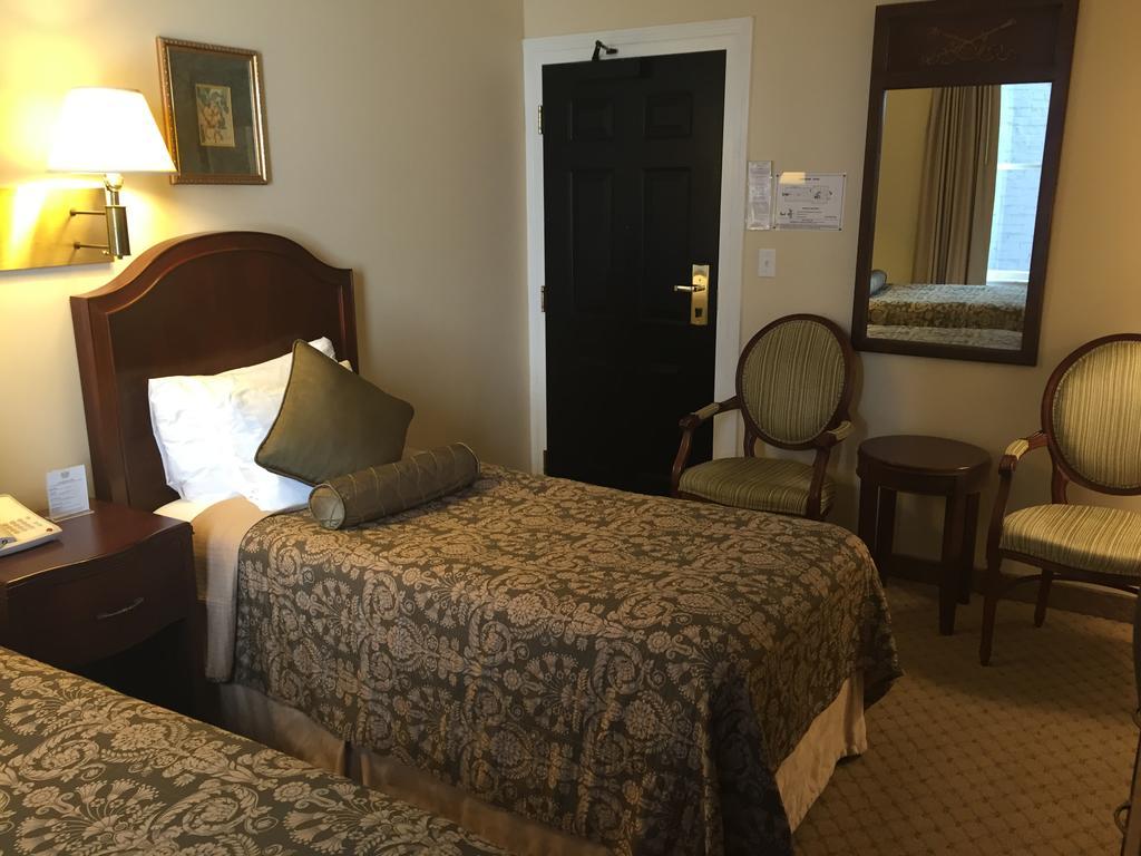 Twin Room with Two Twin Beds,255366745:JPEG