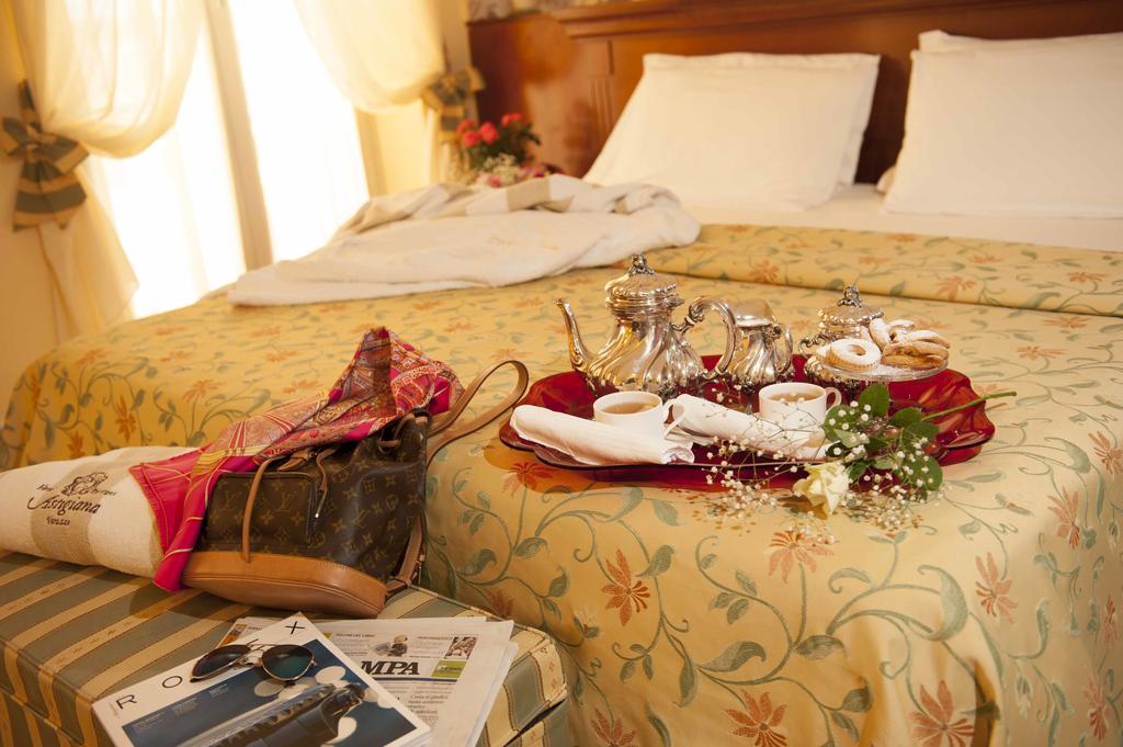 Suite (3 Adults),264722601:JPEG