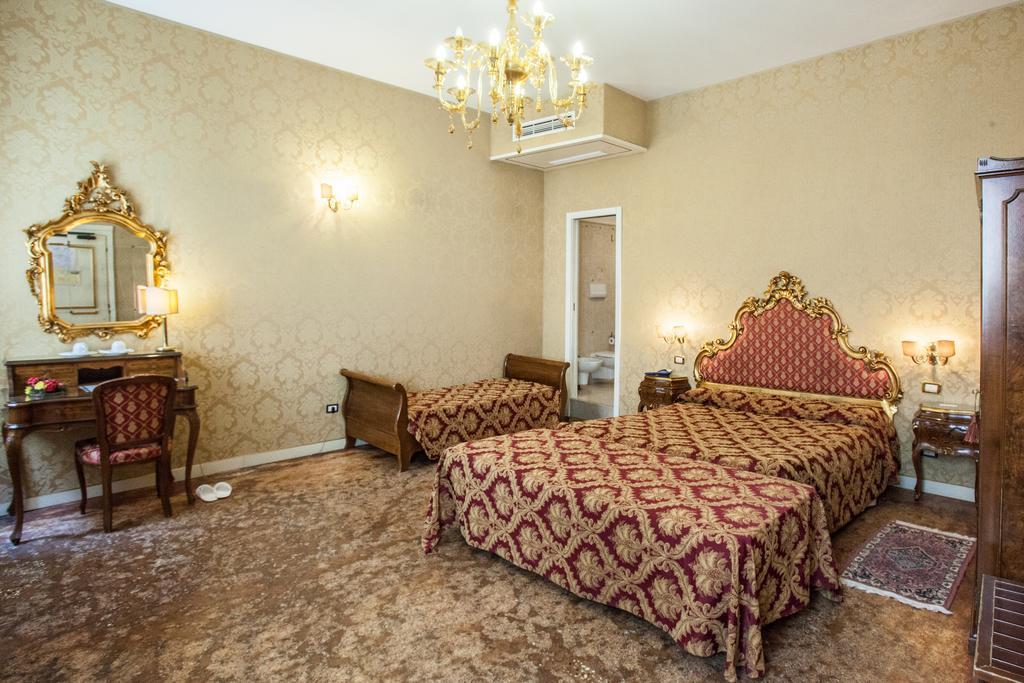 Quadruple Room,266414041:JPEG